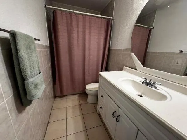 1050 E Sample Road, #307
