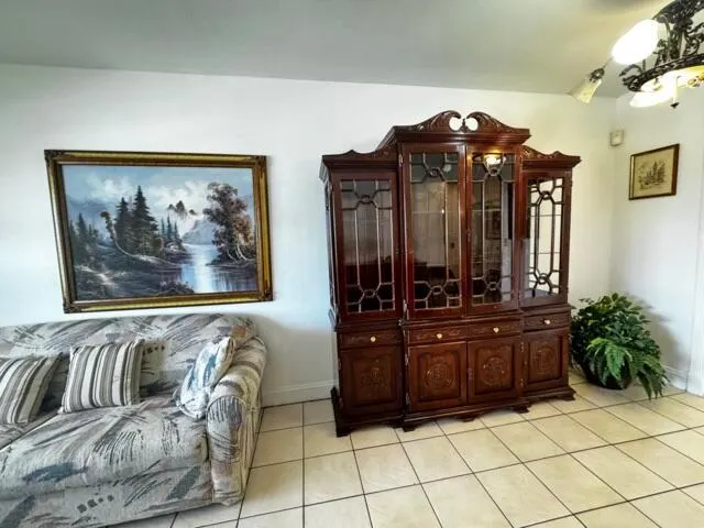 1050 E Sample Road, #307