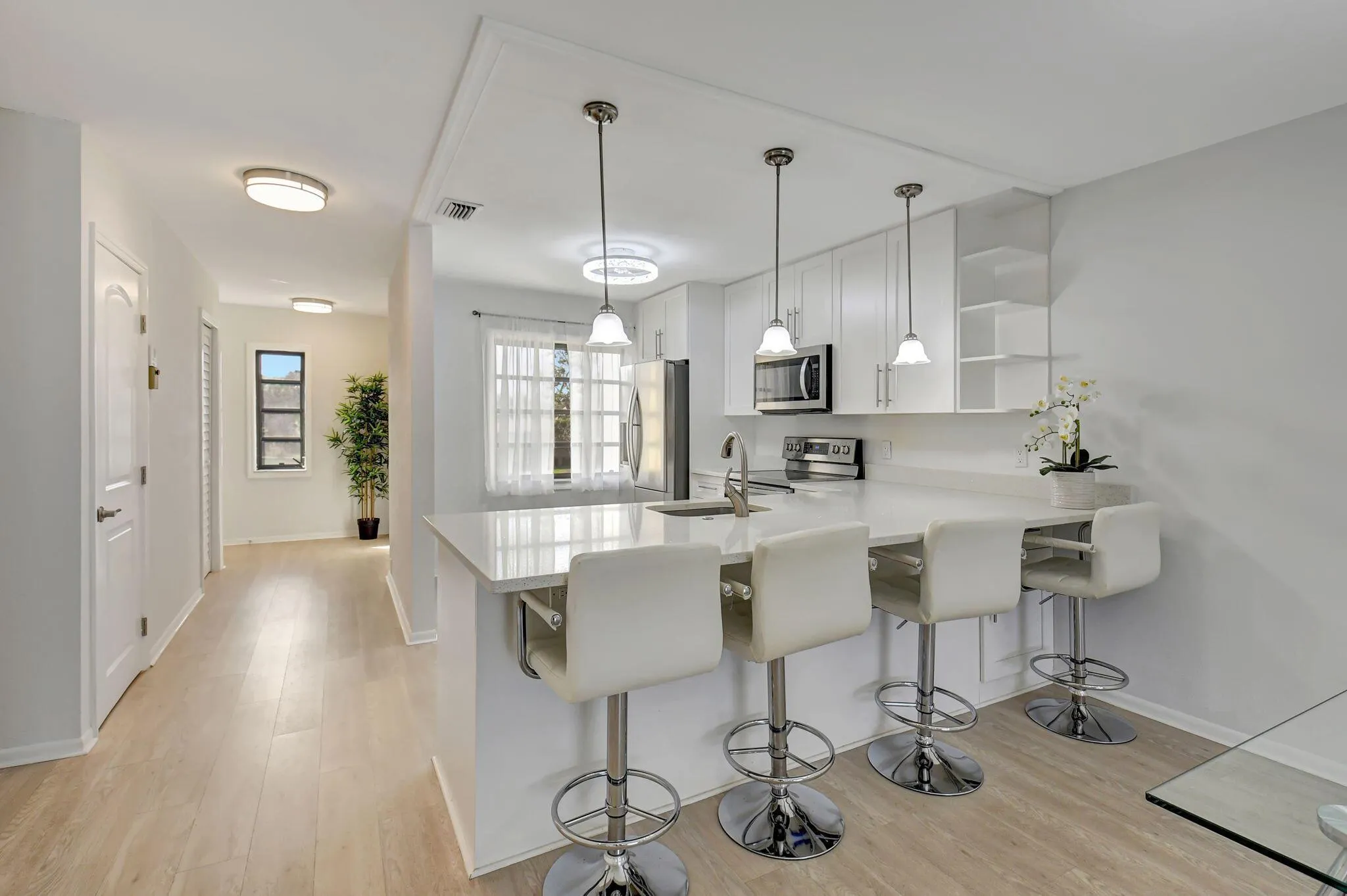 8315 Casa Del Lago, #F