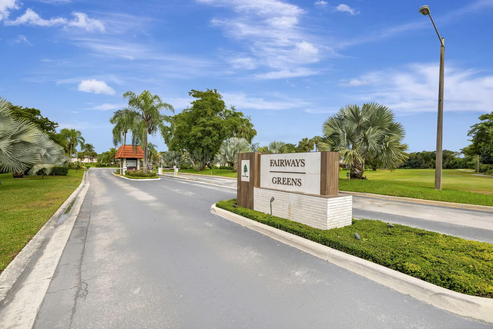 8315 Casa Del Lago, #F