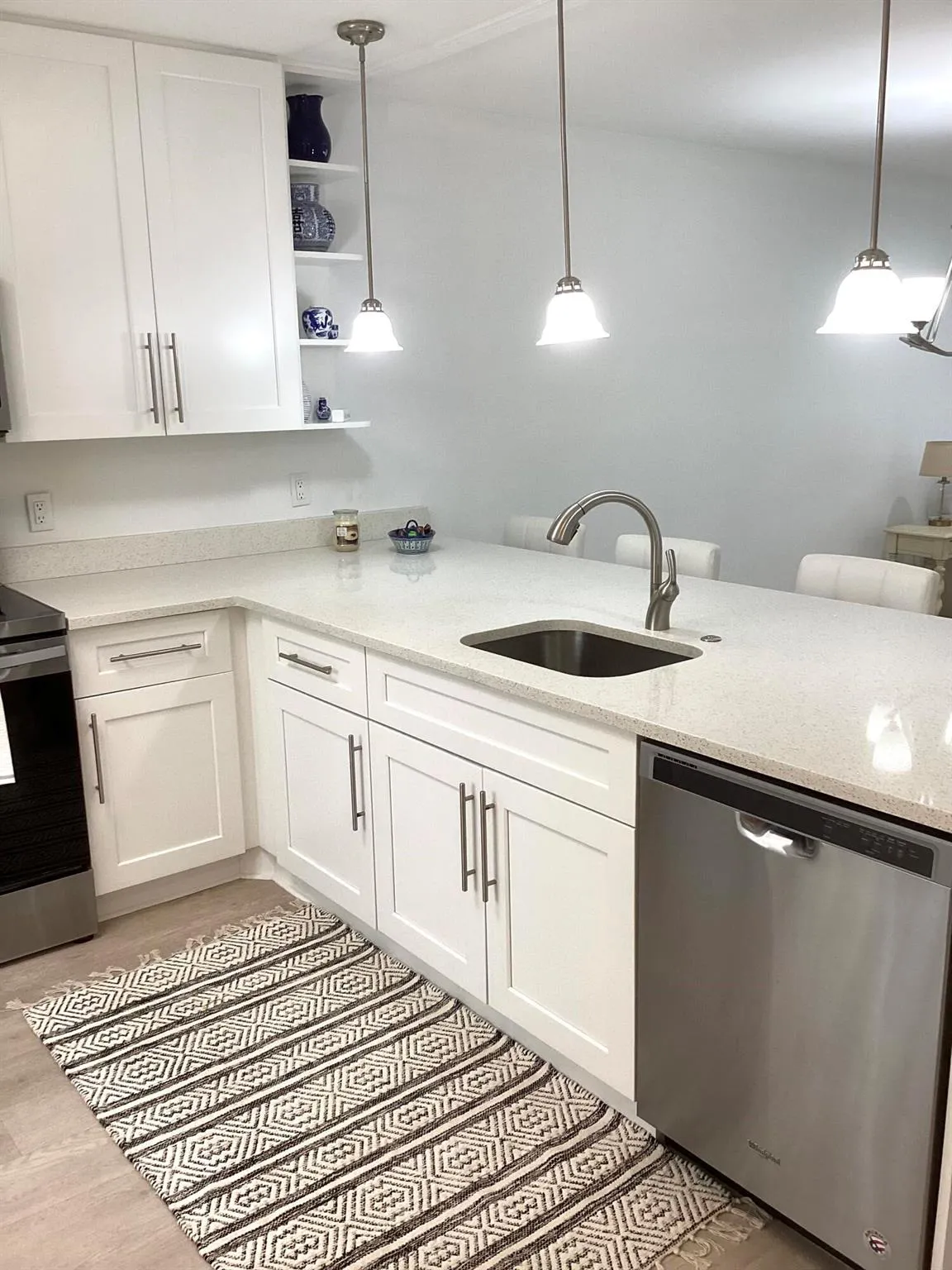 8315 Casa Del Lago, #F