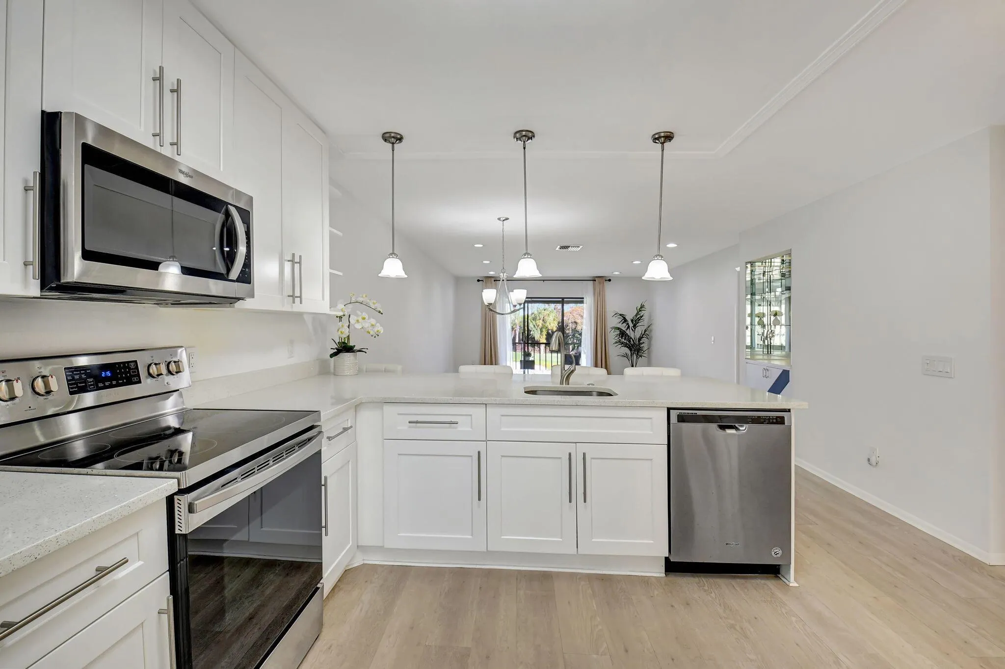 8315 Casa Del Lago, #F