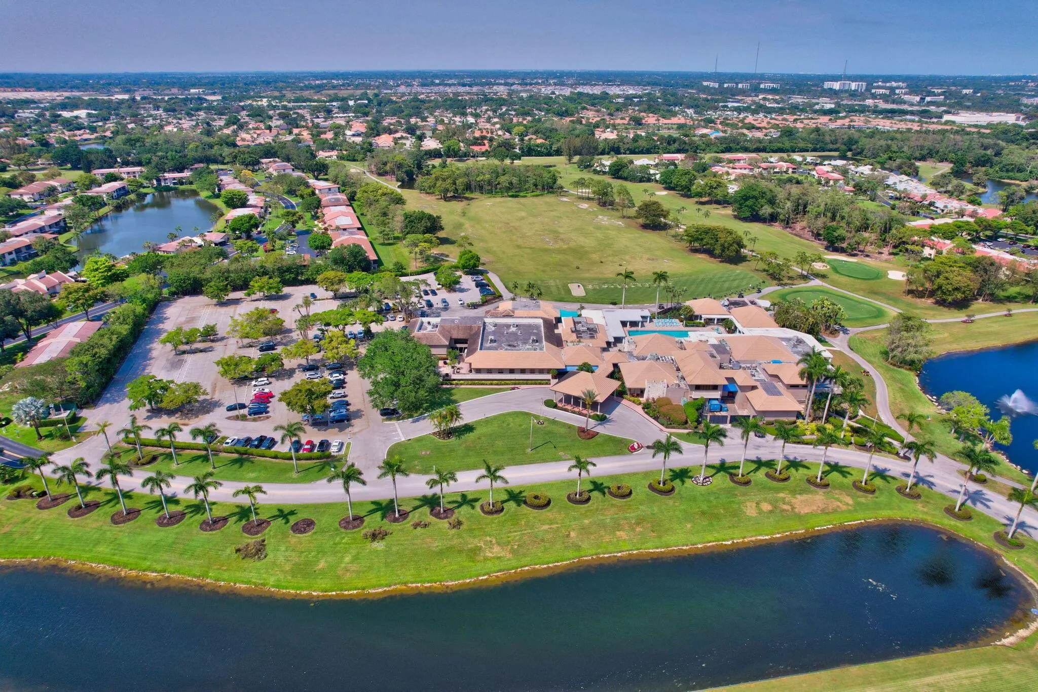 8315 Casa Del Lago, #F