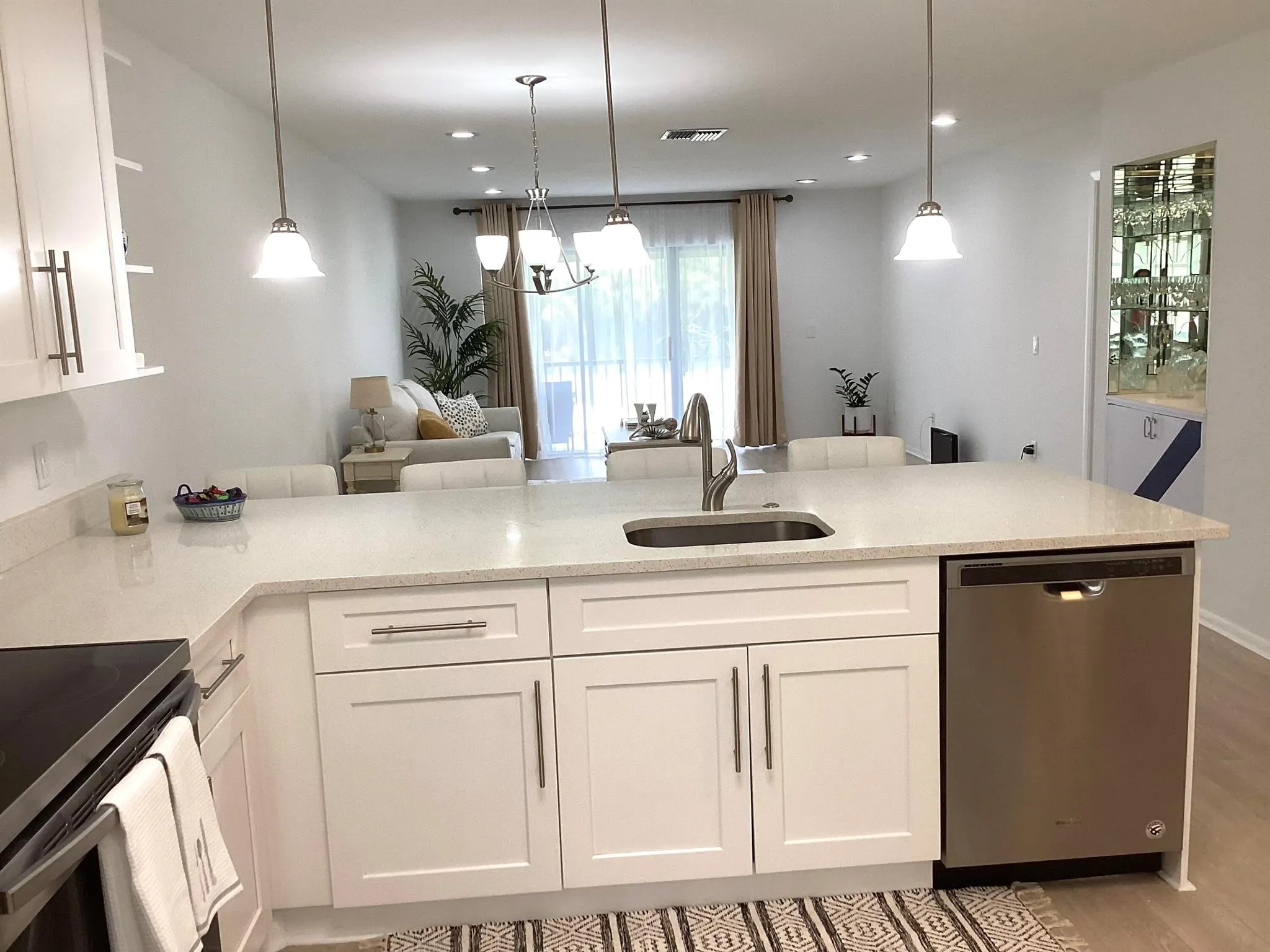8315 Casa Del Lago, #F