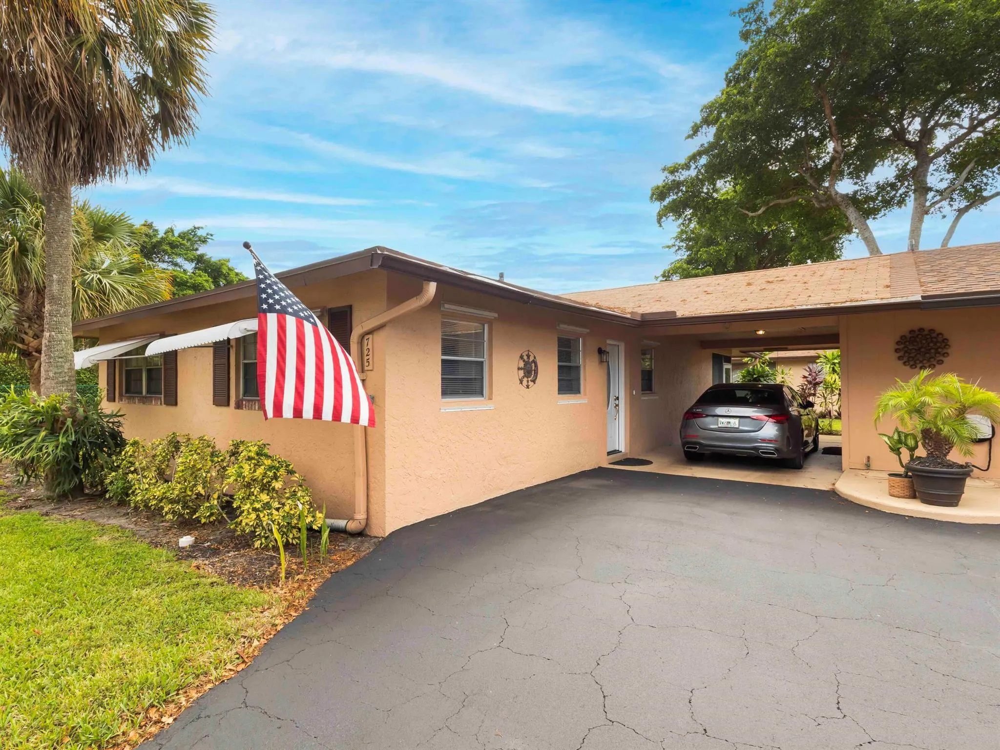 725 Whippoorwill Lane