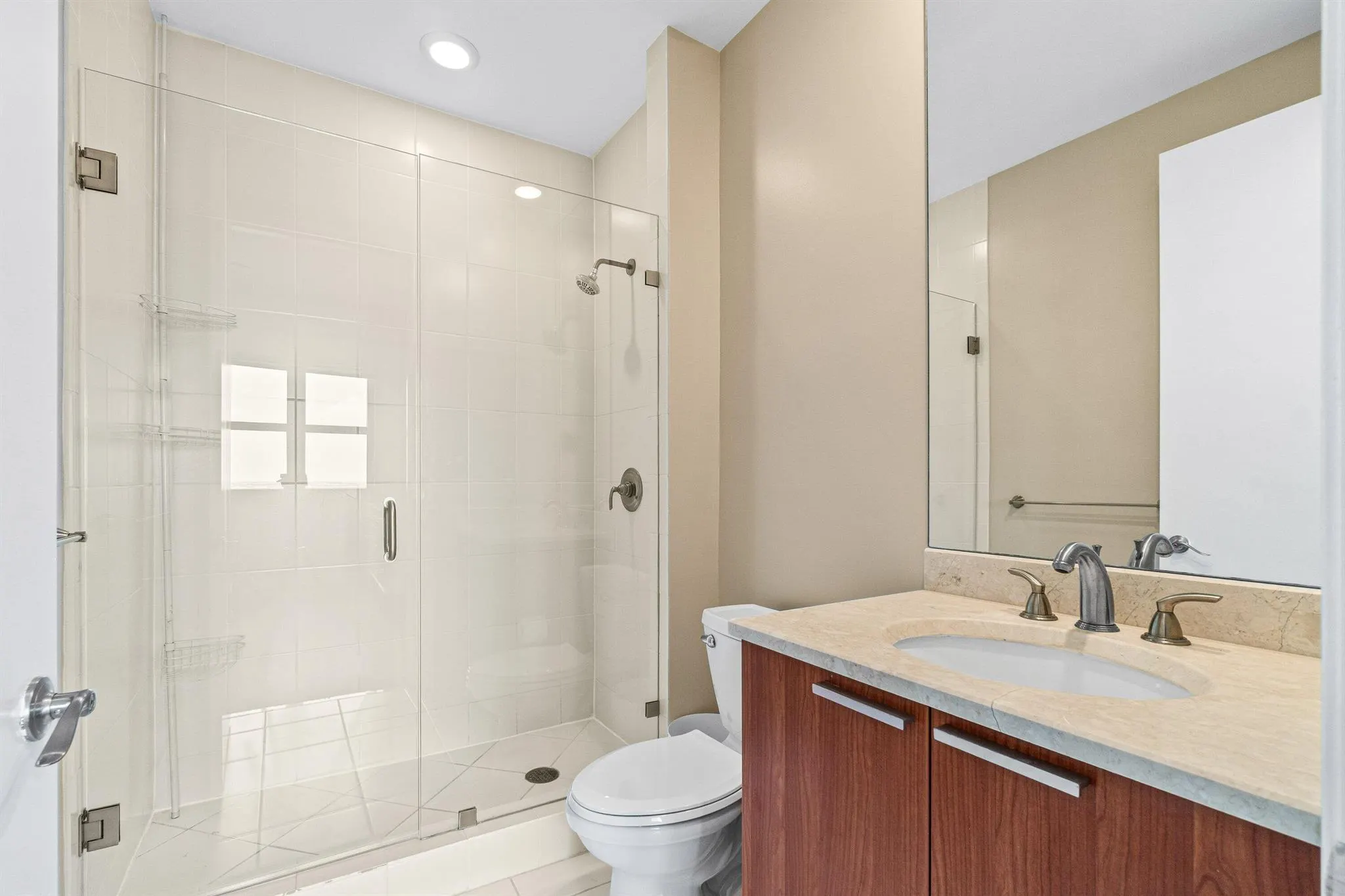 2650 Lake Shore Drive, #2403