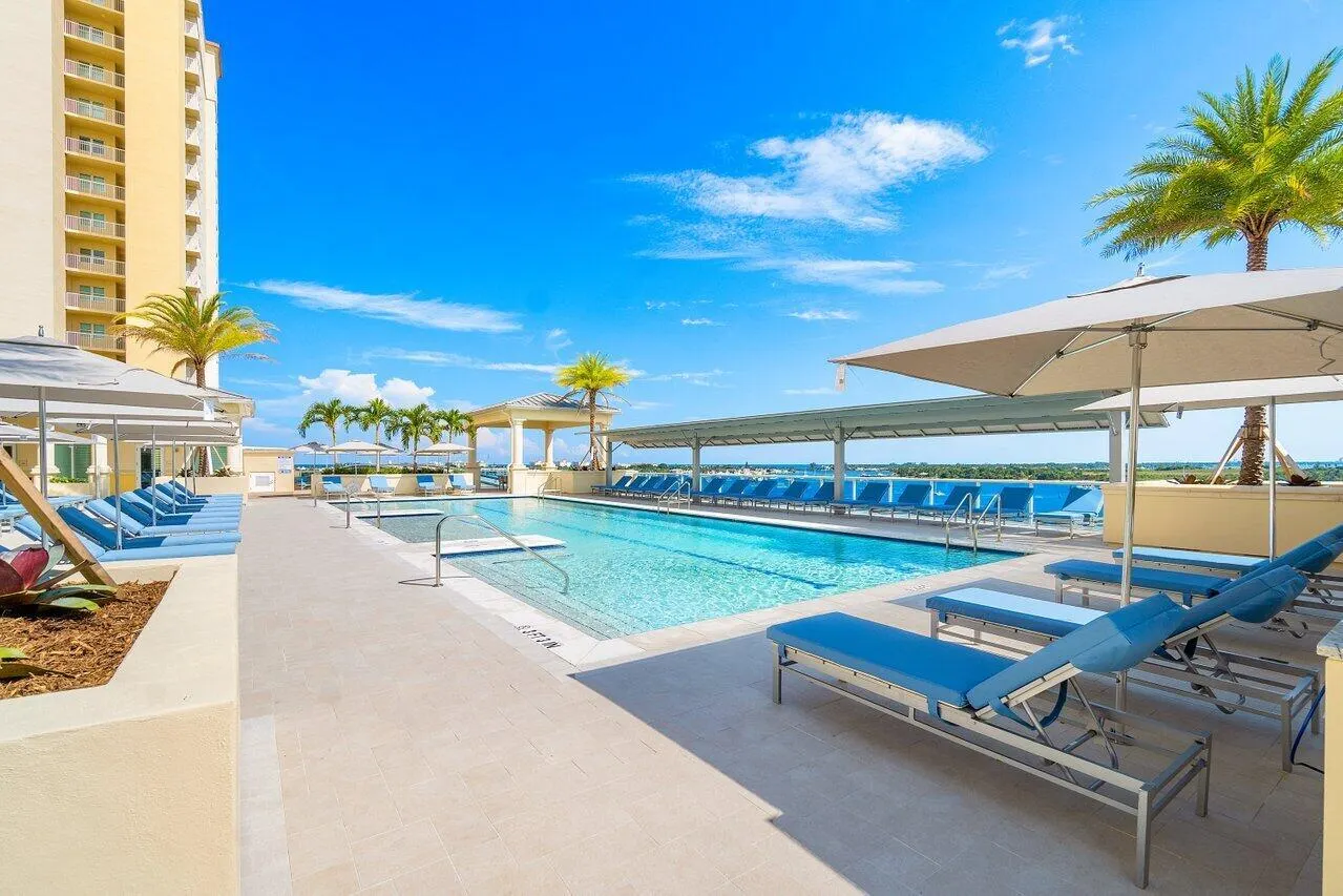 2650 Lake Shore Drive, #2403