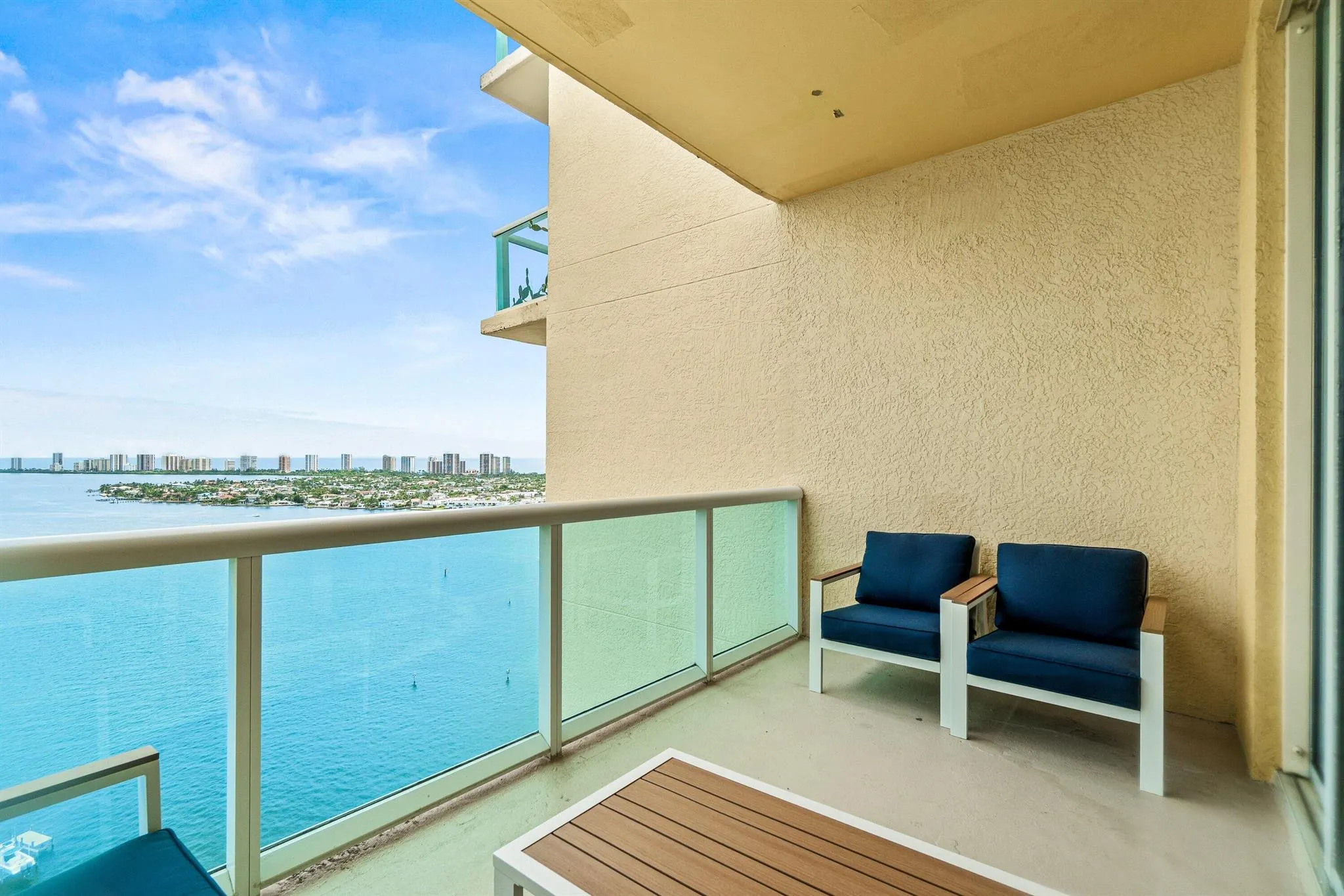 2650 Lake Shore Drive, #2403
