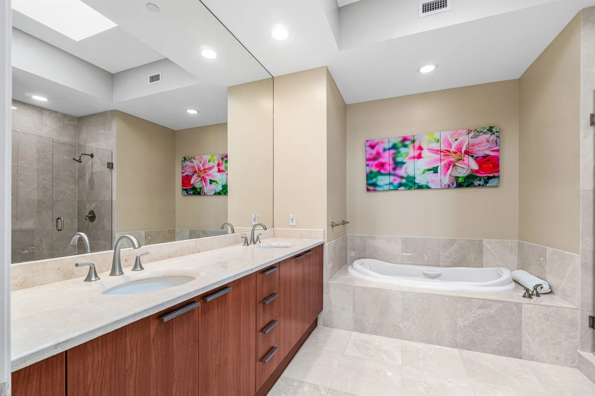 2650 Lake Shore Drive, #2403