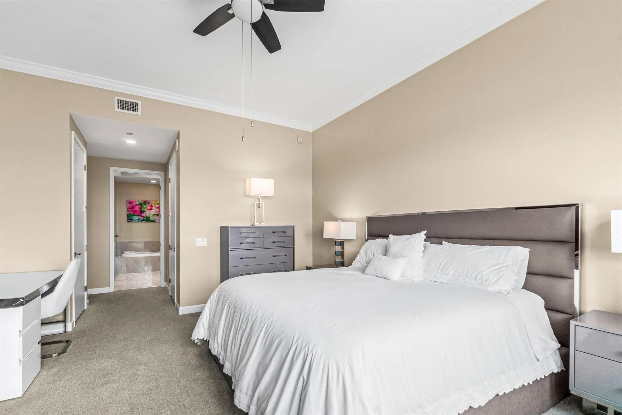 2650 Lake Shore Drive, #2403