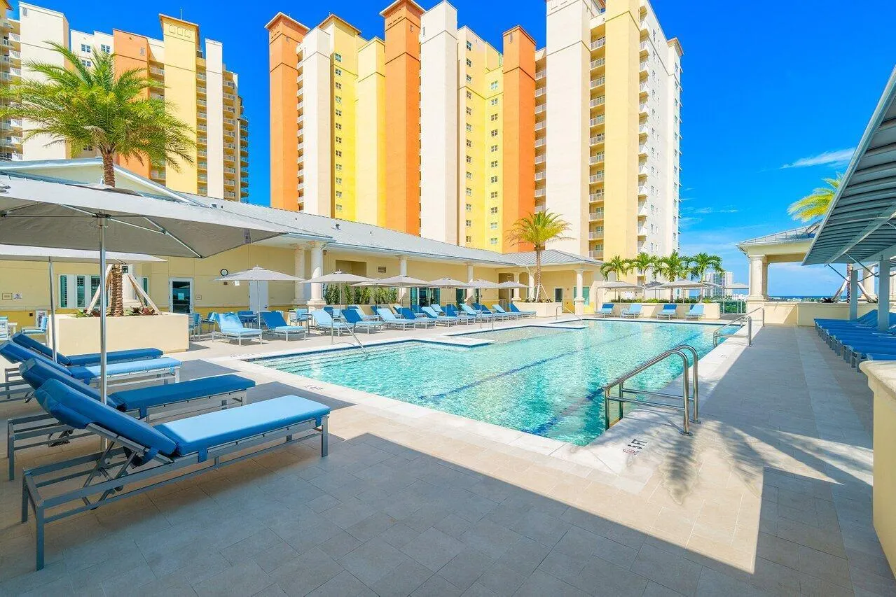 2650 Lake Shore Drive, #2403