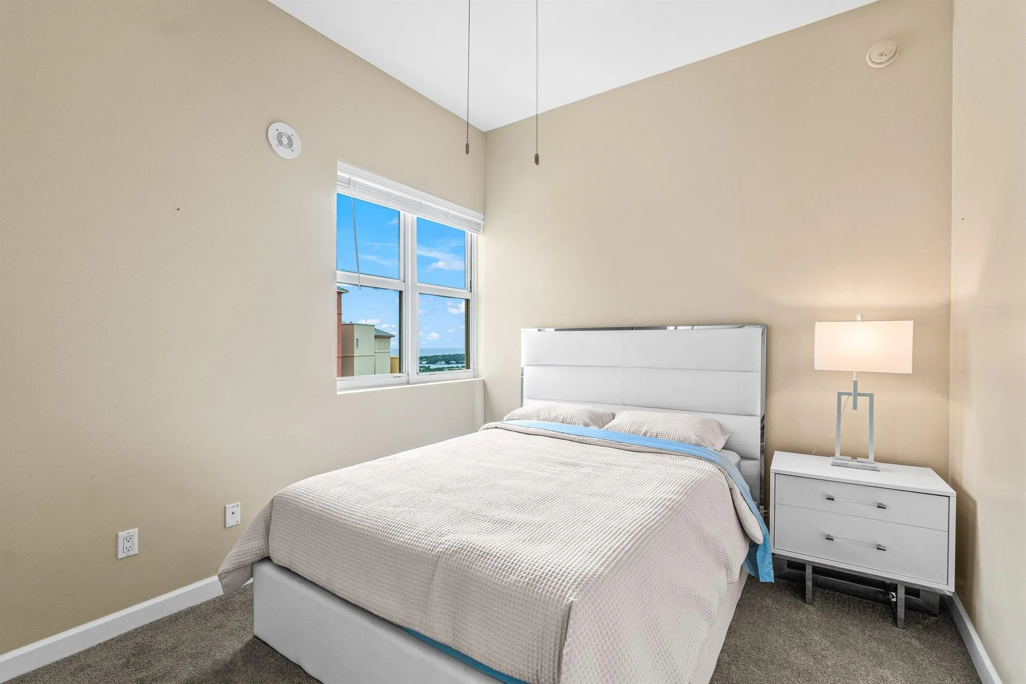 2650 Lake Shore Drive, #2403