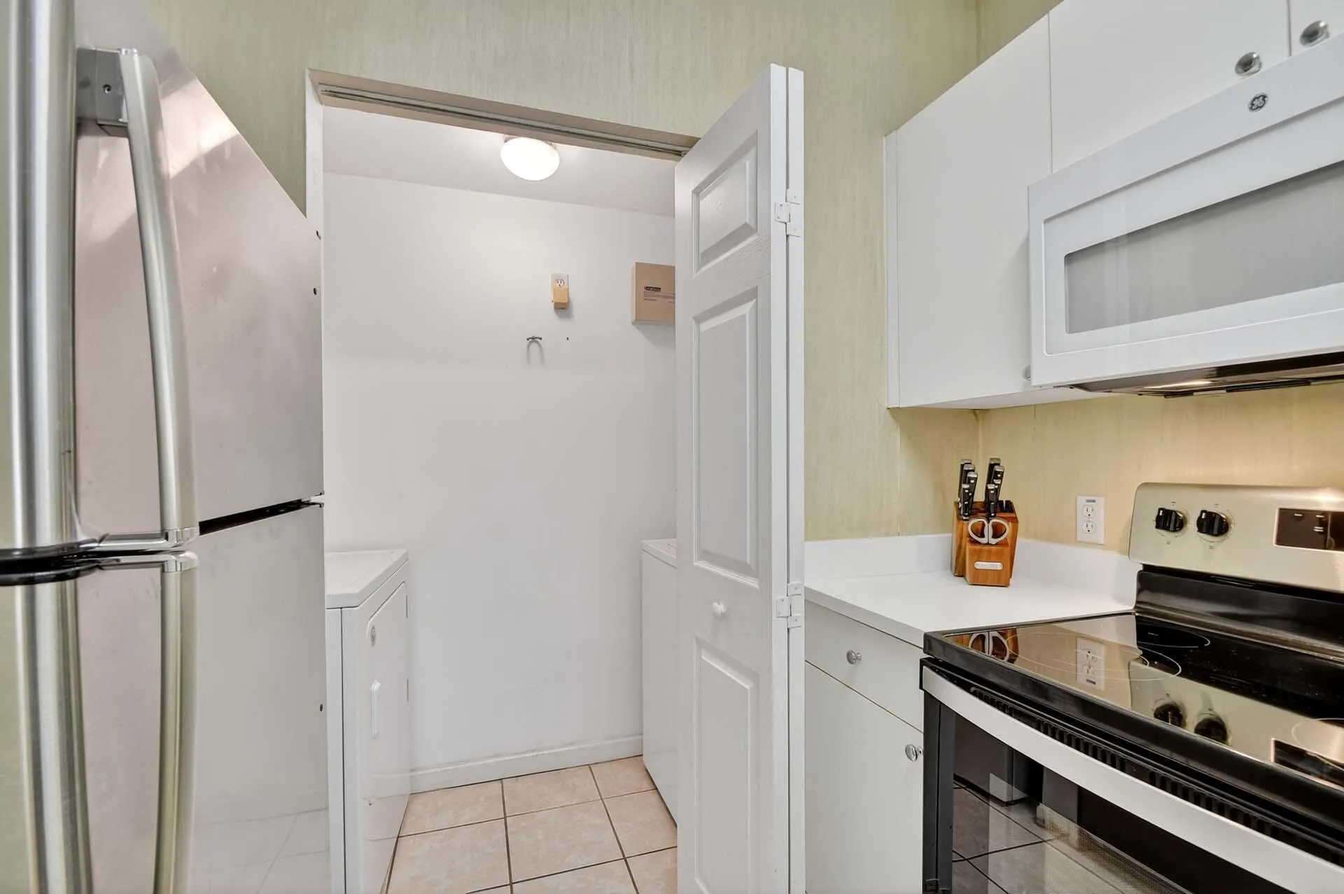 11740 Saint Andrews Place, #206