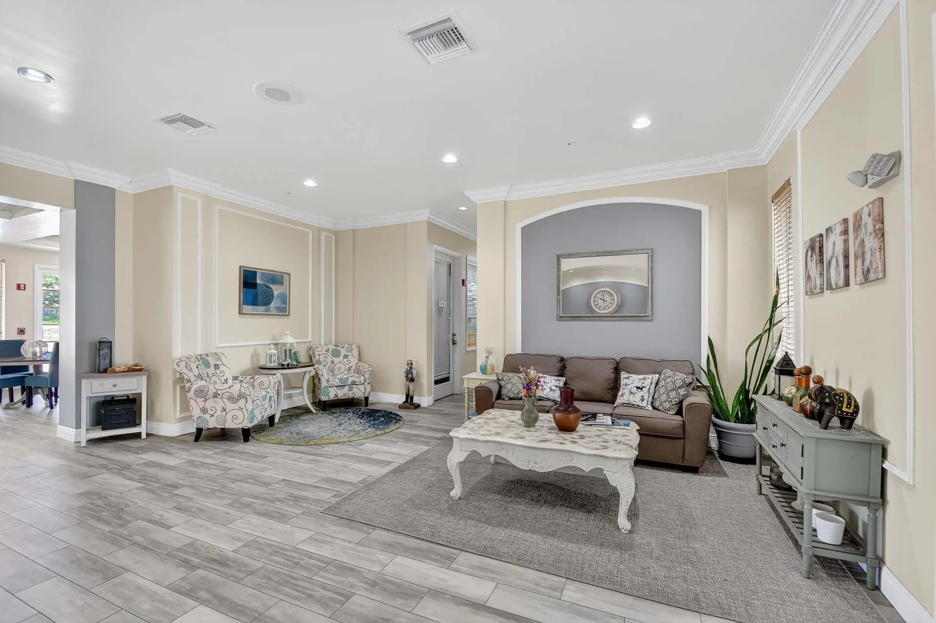 11740 Saint Andrews Place, #206