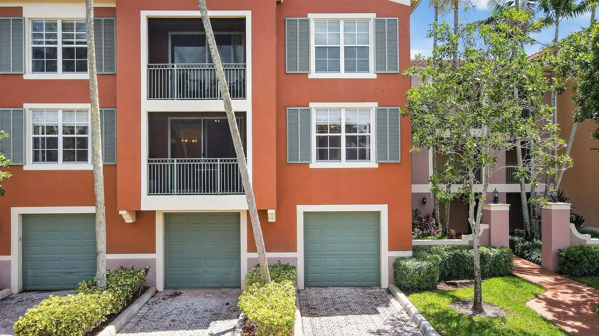 11740 Saint Andrews Place, #206