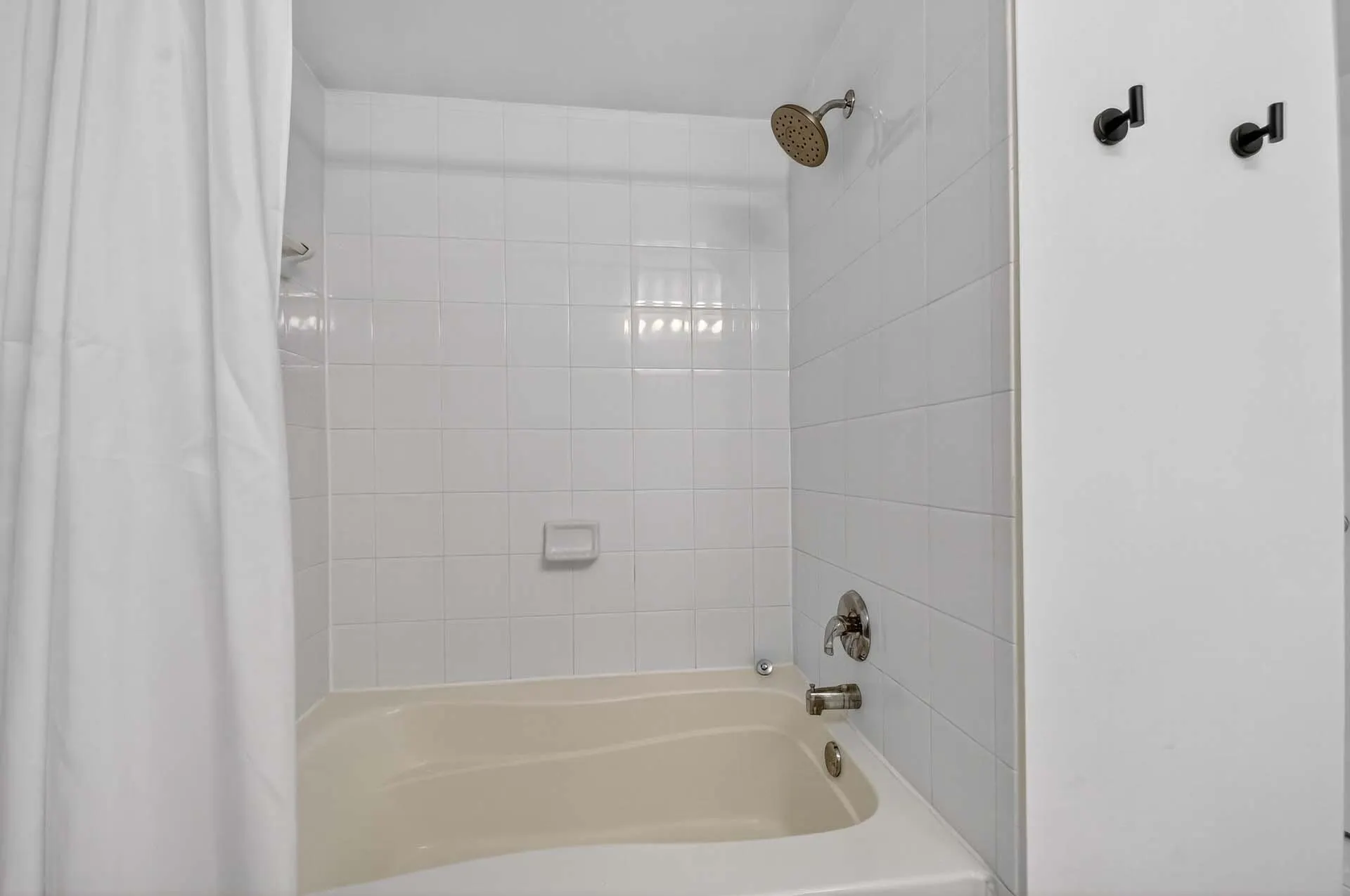11740 Saint Andrews Place, #206