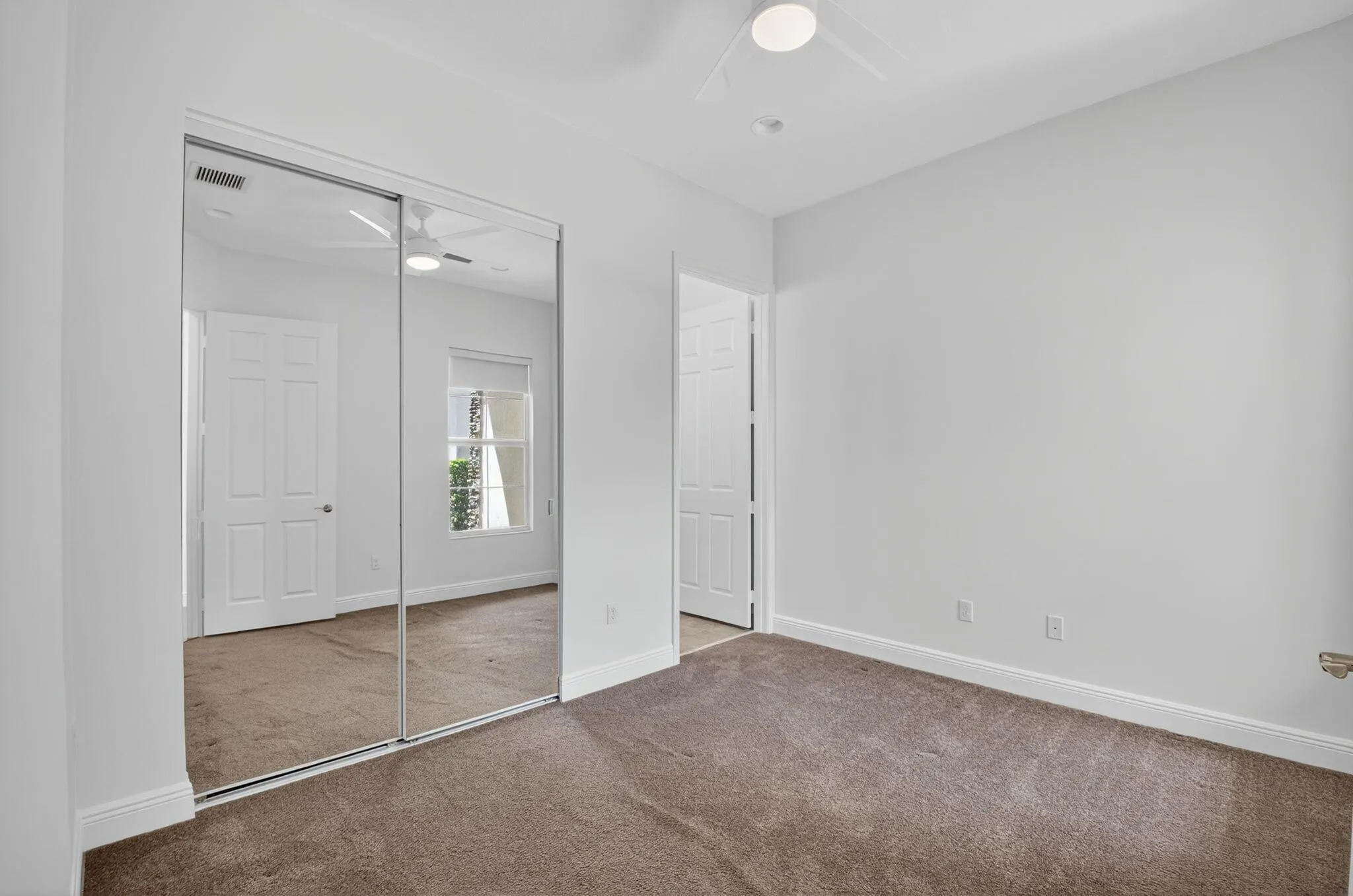 14907 Amerina Way