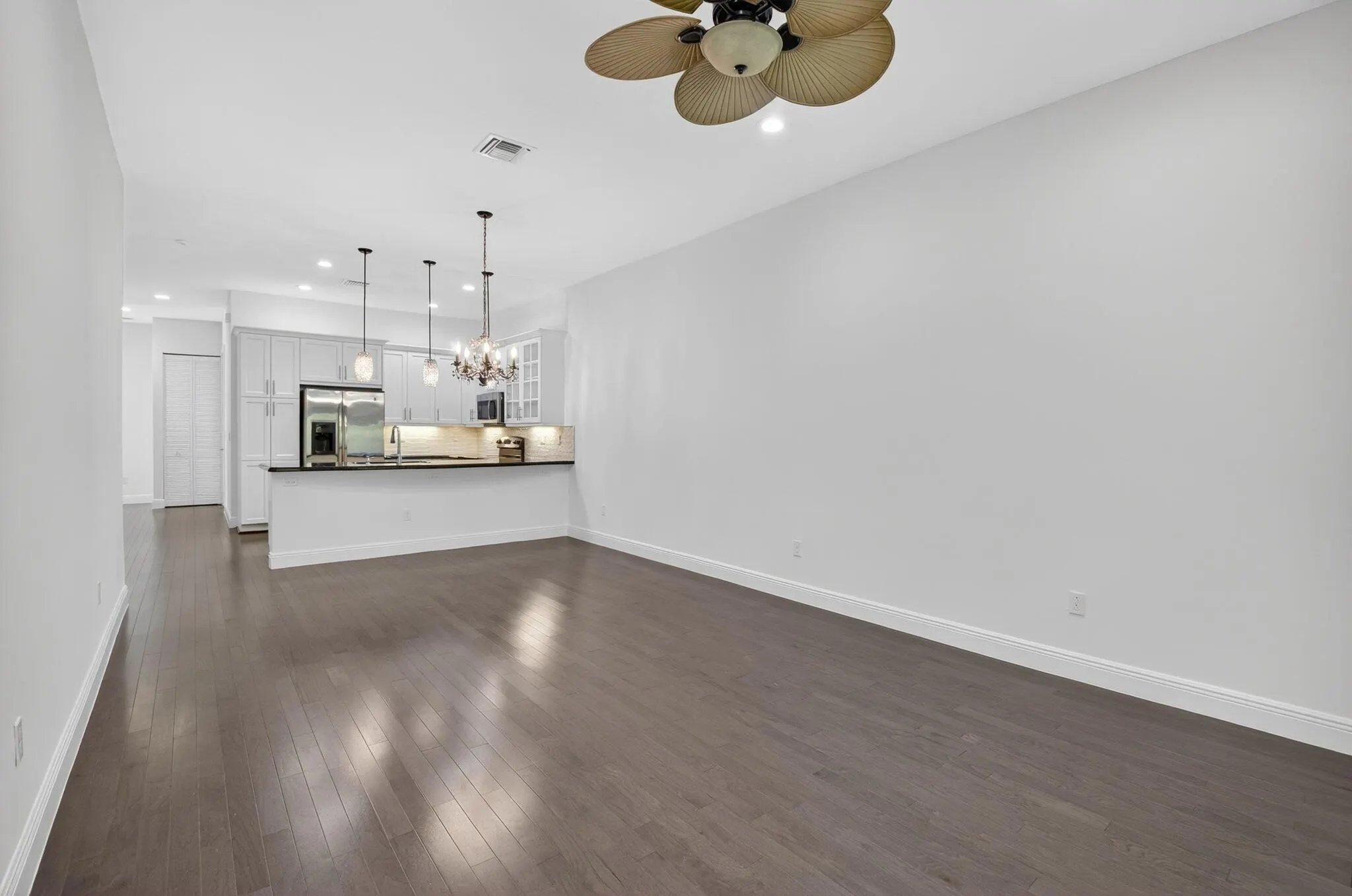14907 Amerina Way
