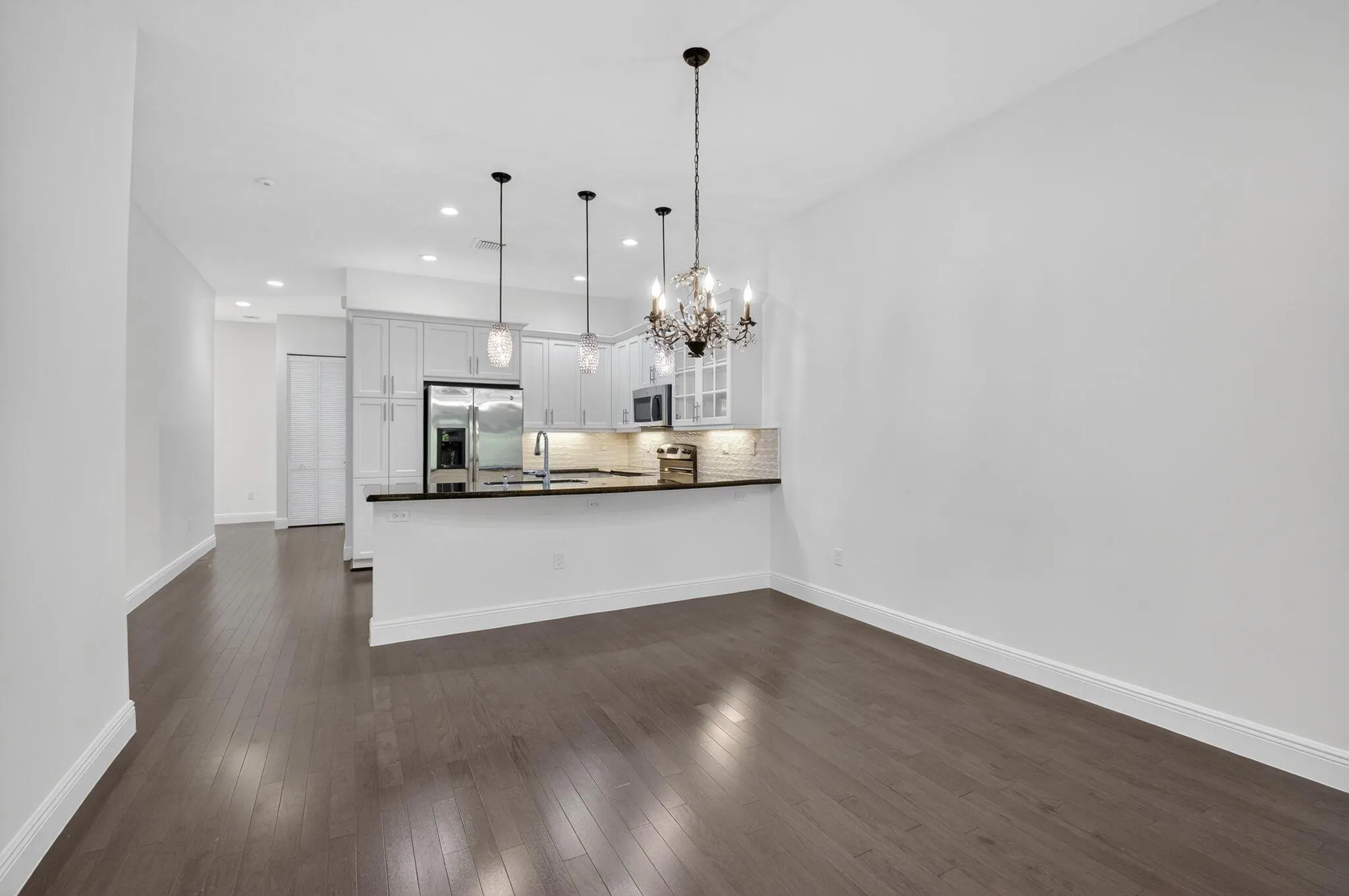 14907 Amerina Way