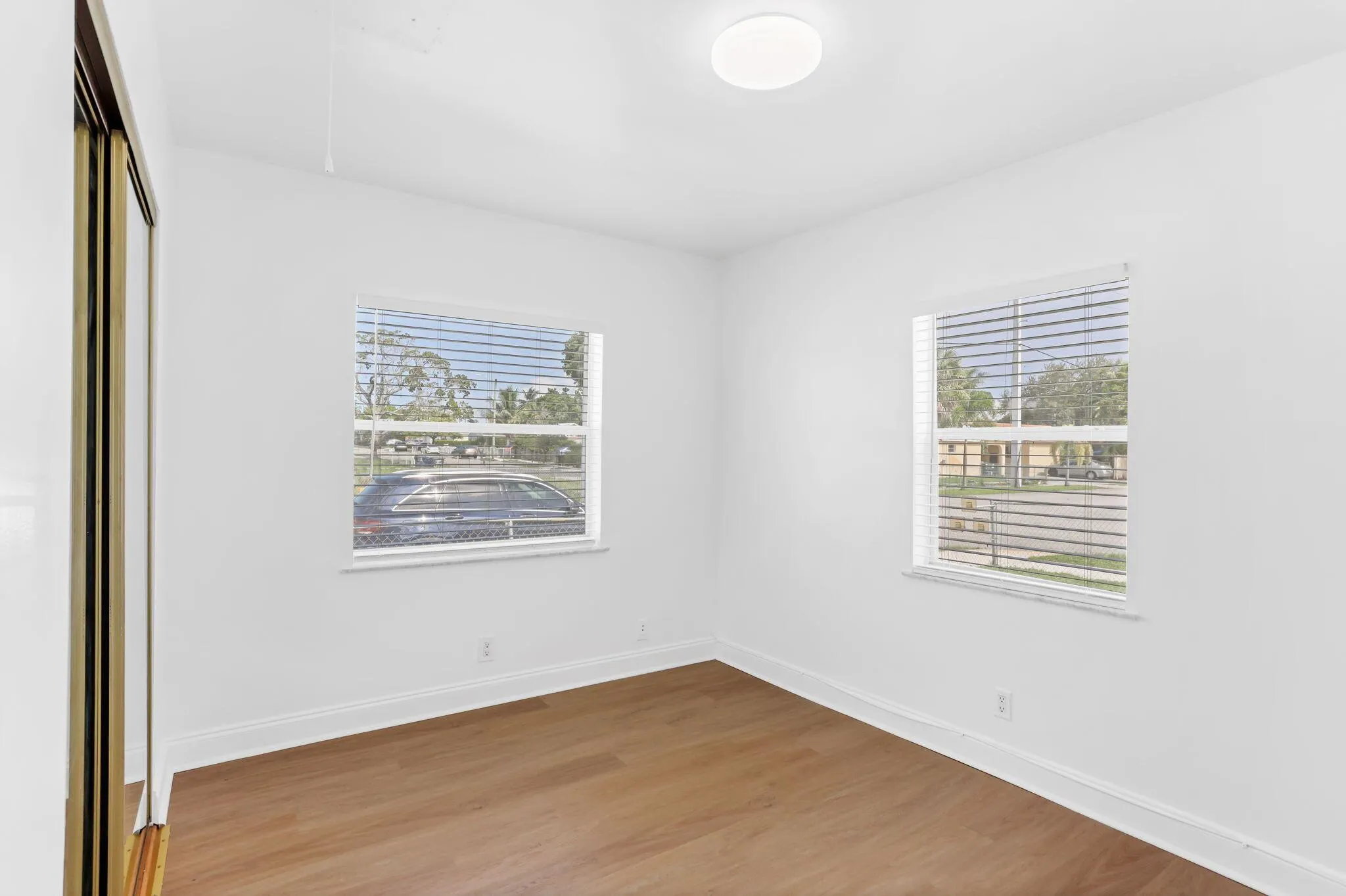2403 Scott Street