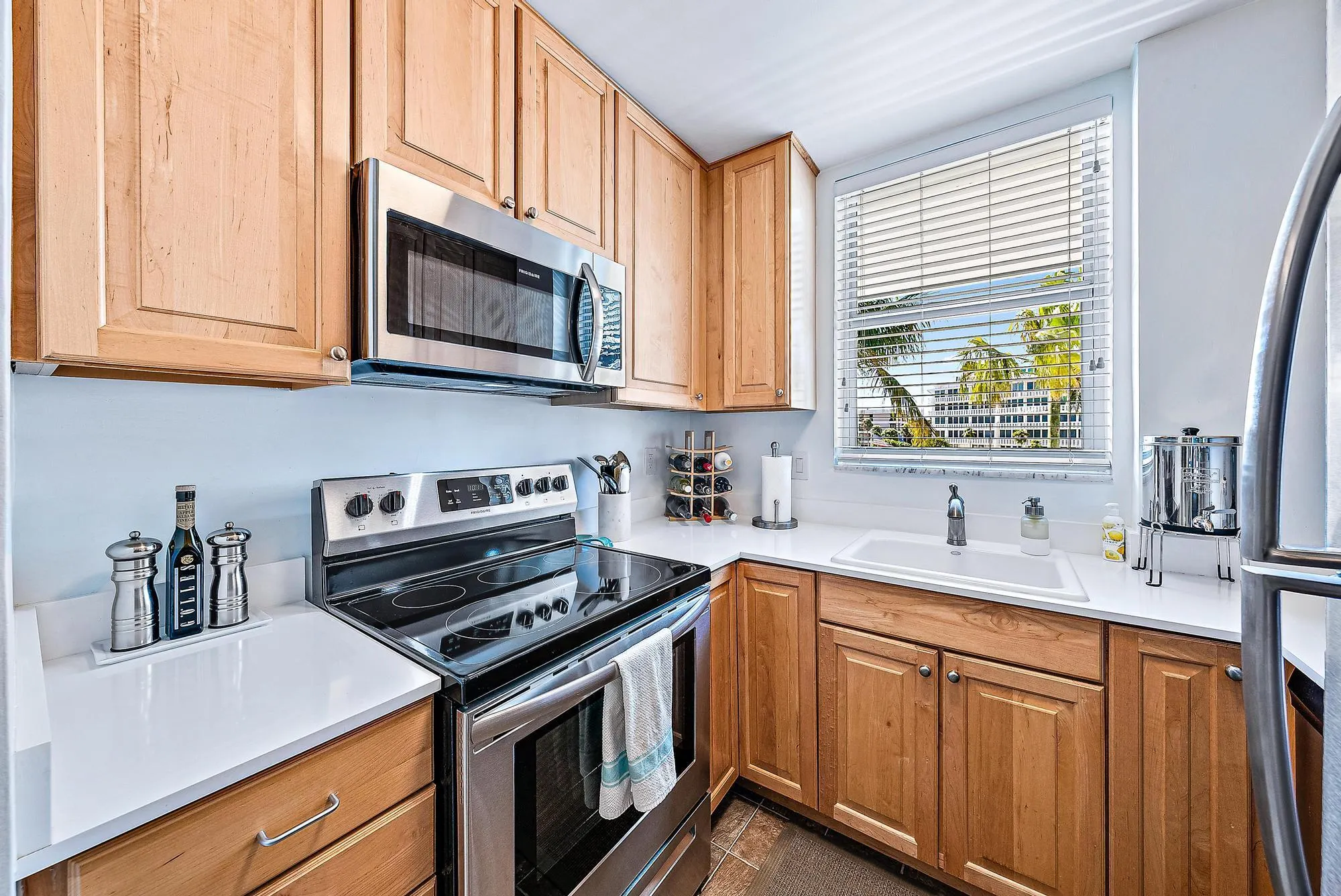 139 Sunrise Avenue, #306