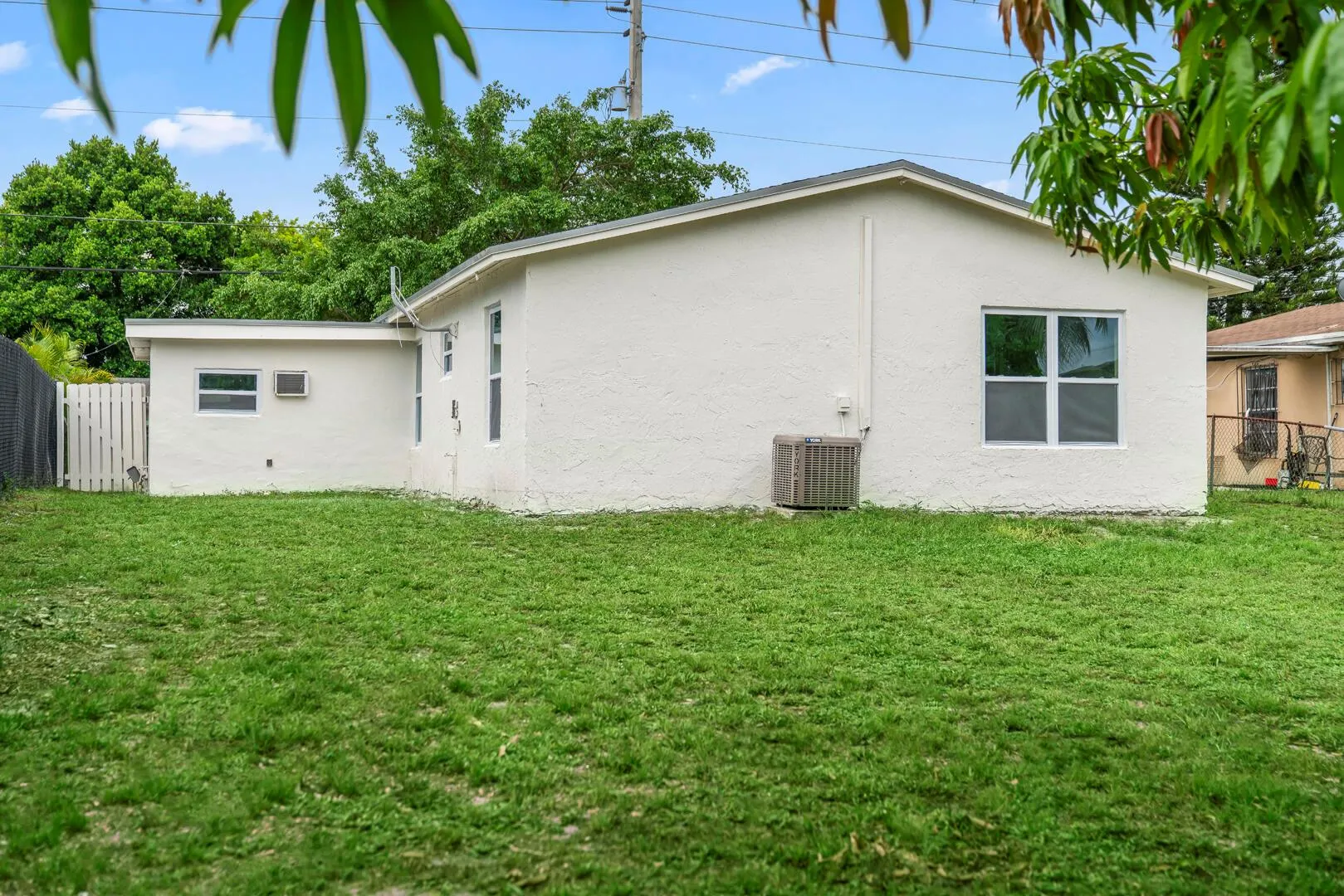 2961 NW 26th Street NW
