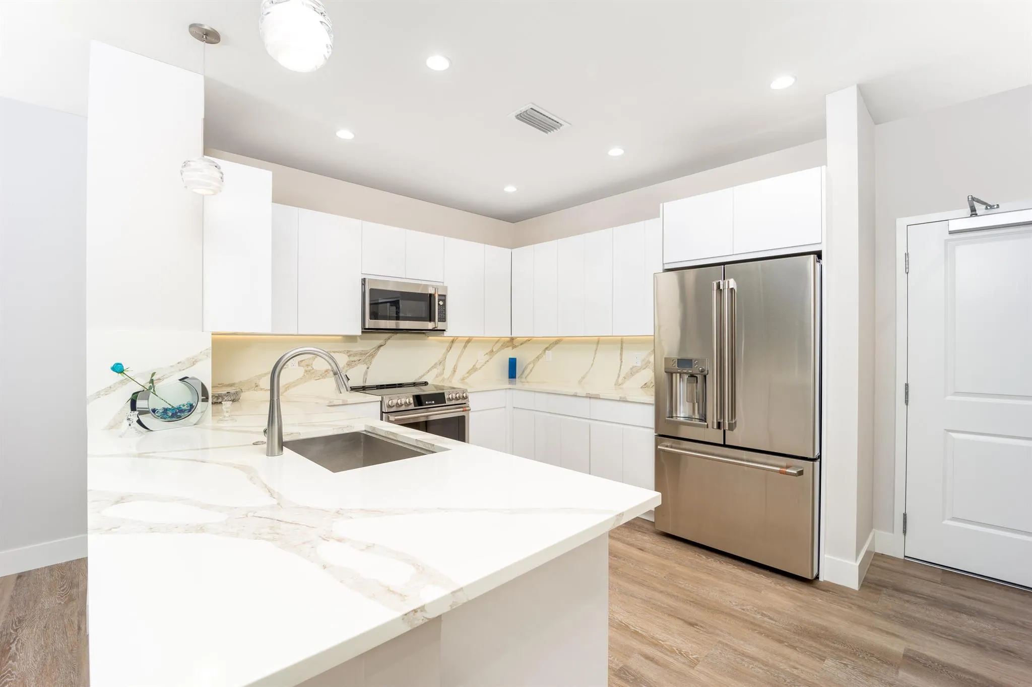 41 SW Seminole Street, #405