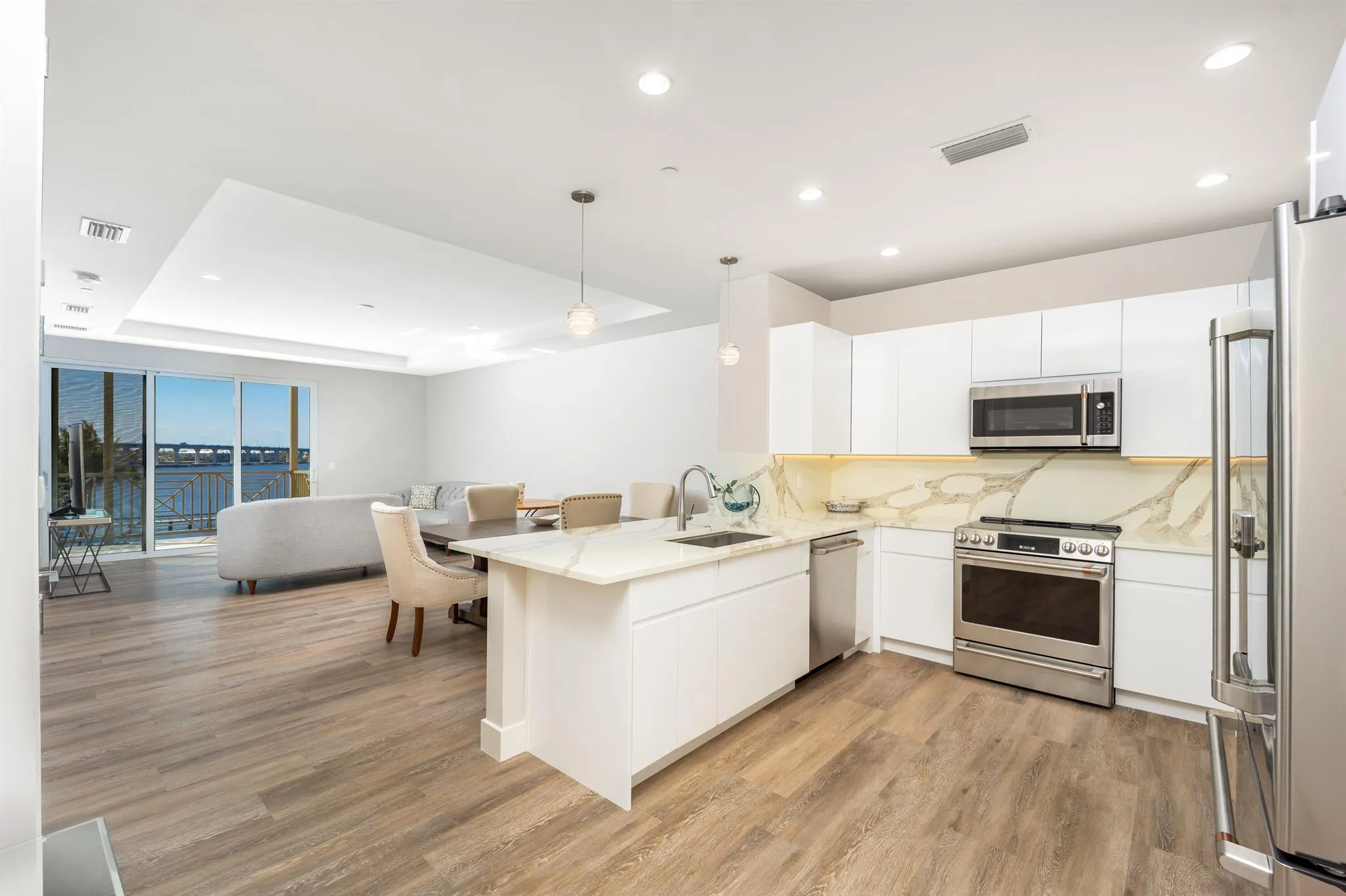 41 SW Seminole Street, #405