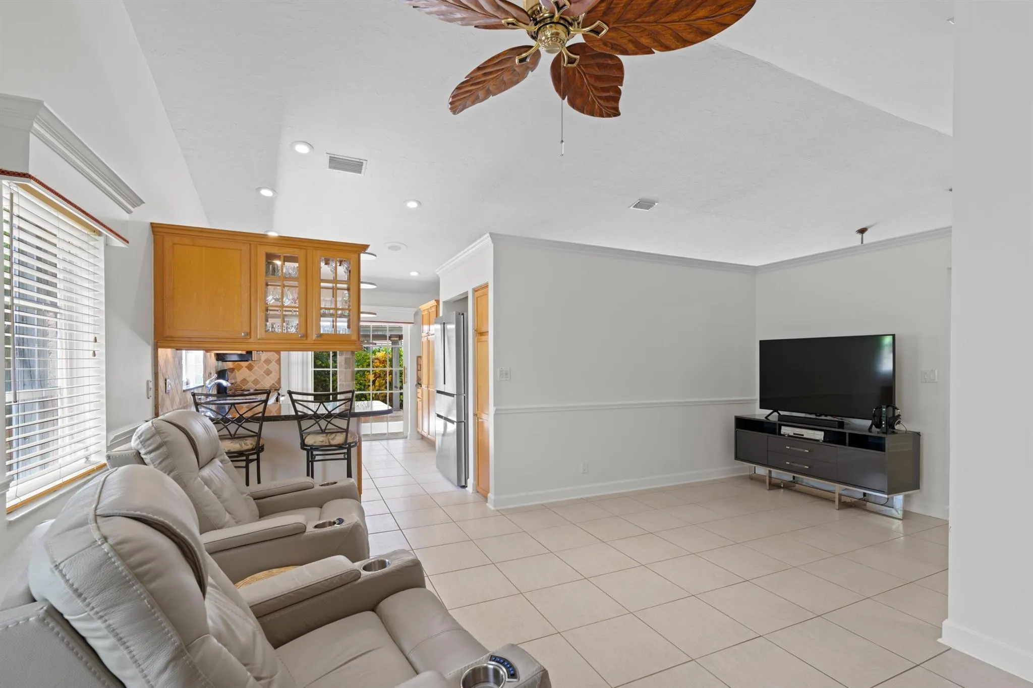 7463 W Country Club Boulevard
