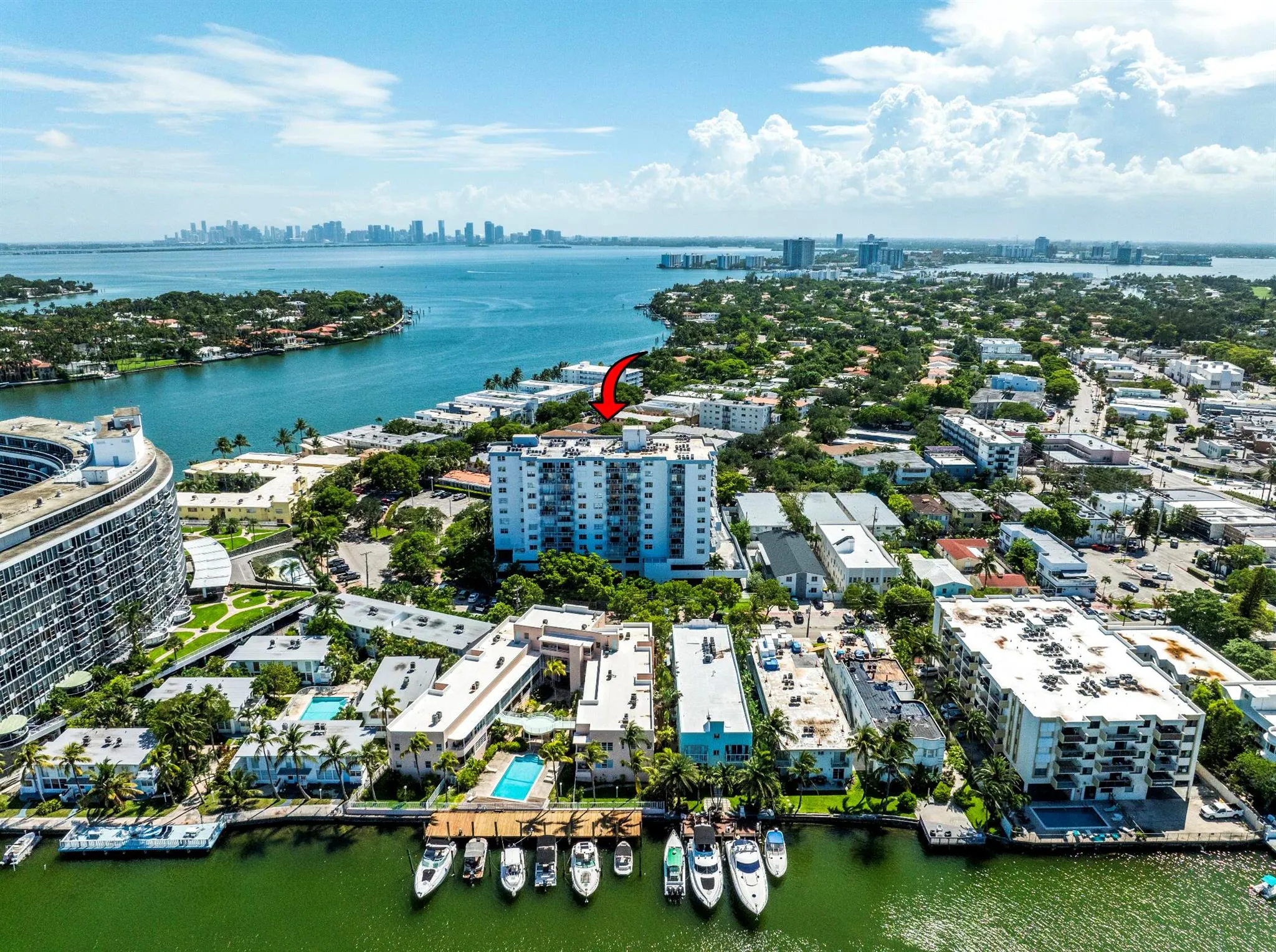 6900 Bay Drive, #11i