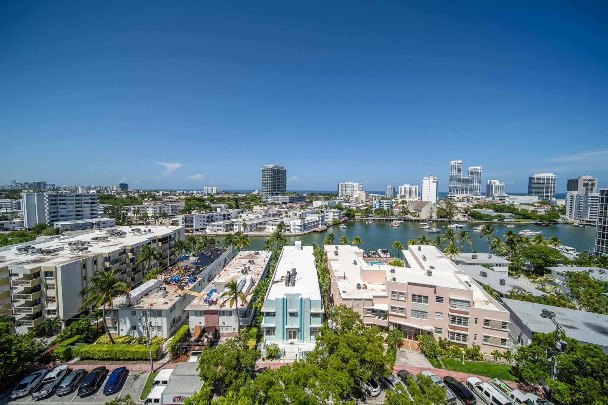 6900 Bay Drive, #11i