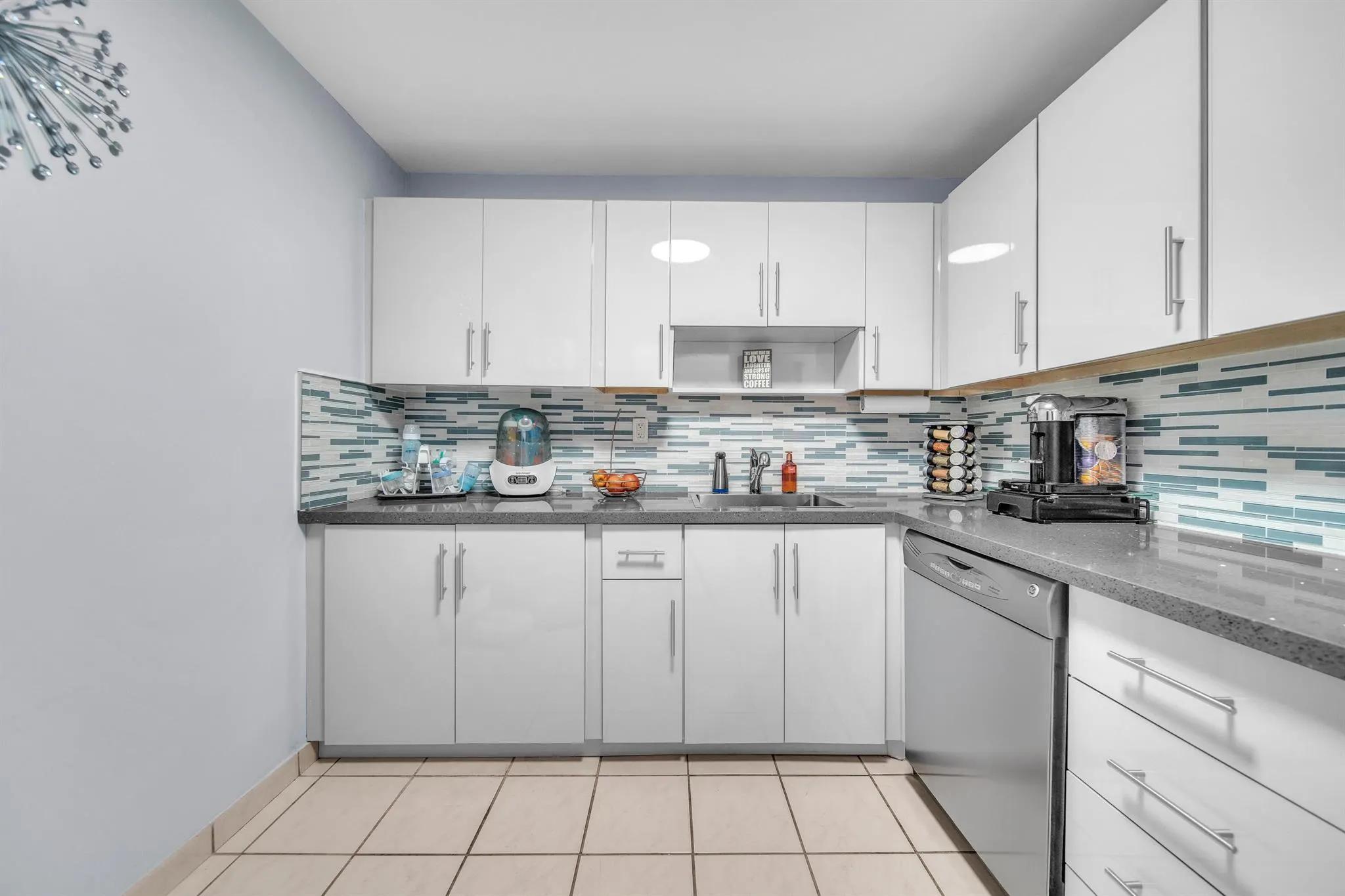 6900 Bay Drive, #11i