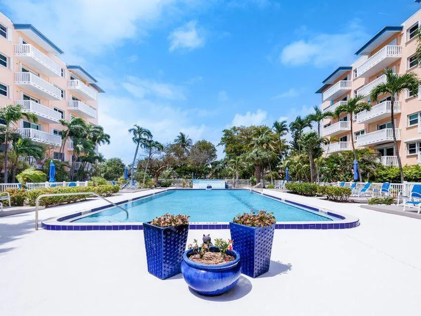 2601 S Roosevelt Boulevard, #107b