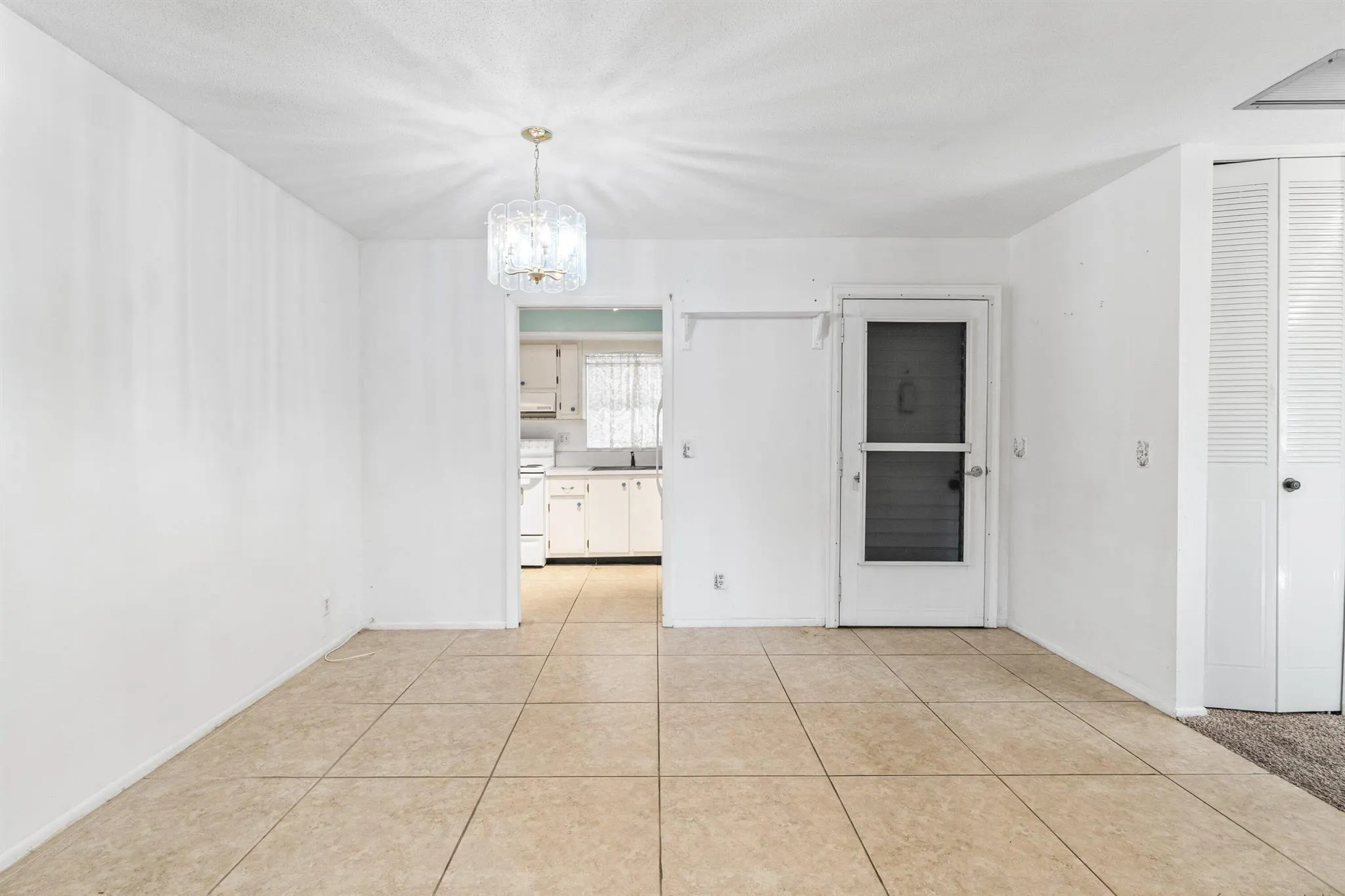 2893 Crosley Drive W, #A