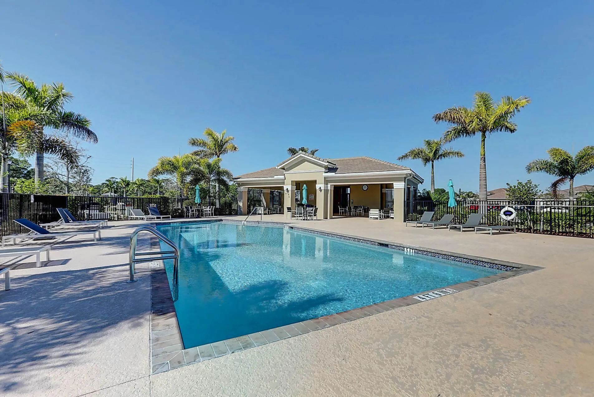 4629 NW Royal Oak Drive