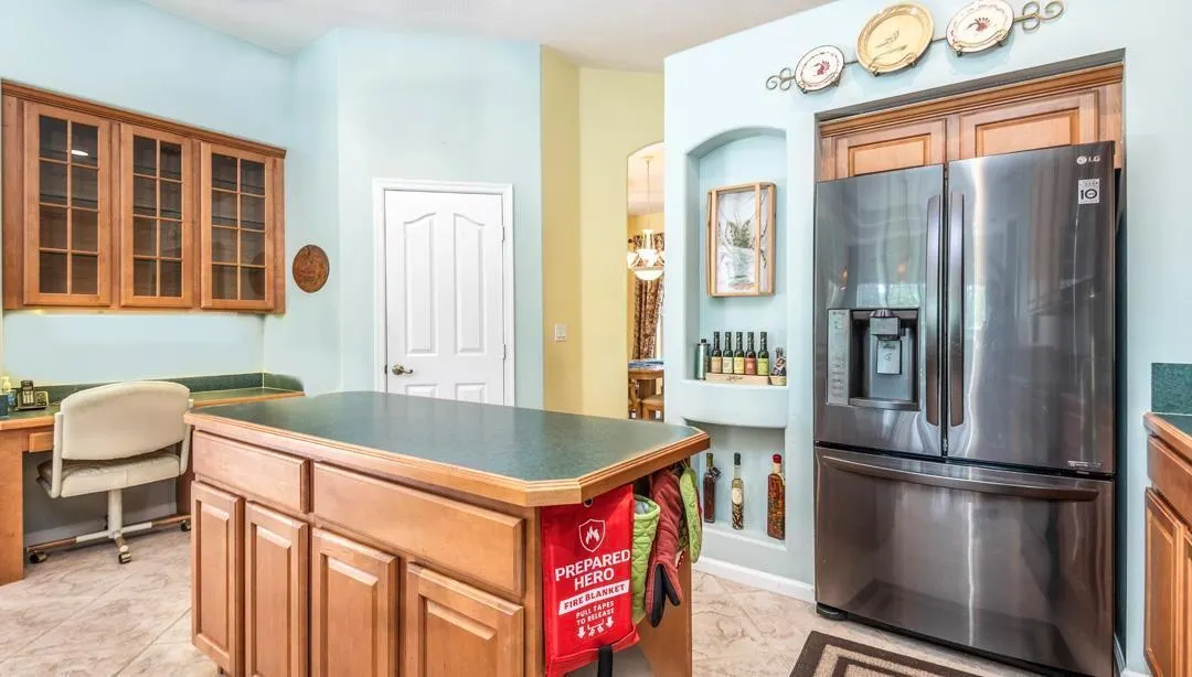 4629 NW Royal Oak Drive