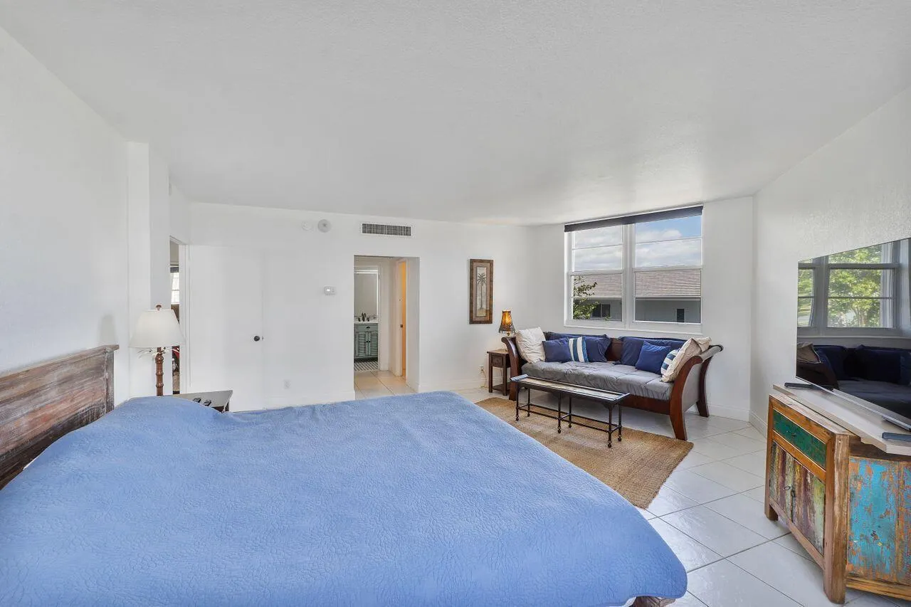 2851 S Ocean Boulevard, #3a
