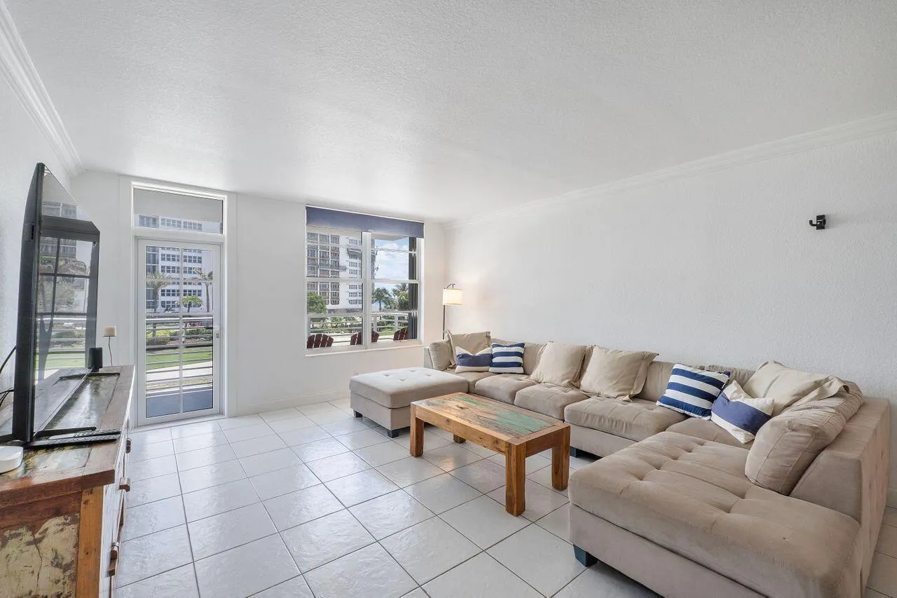 2851 S Ocean Boulevard, #3a