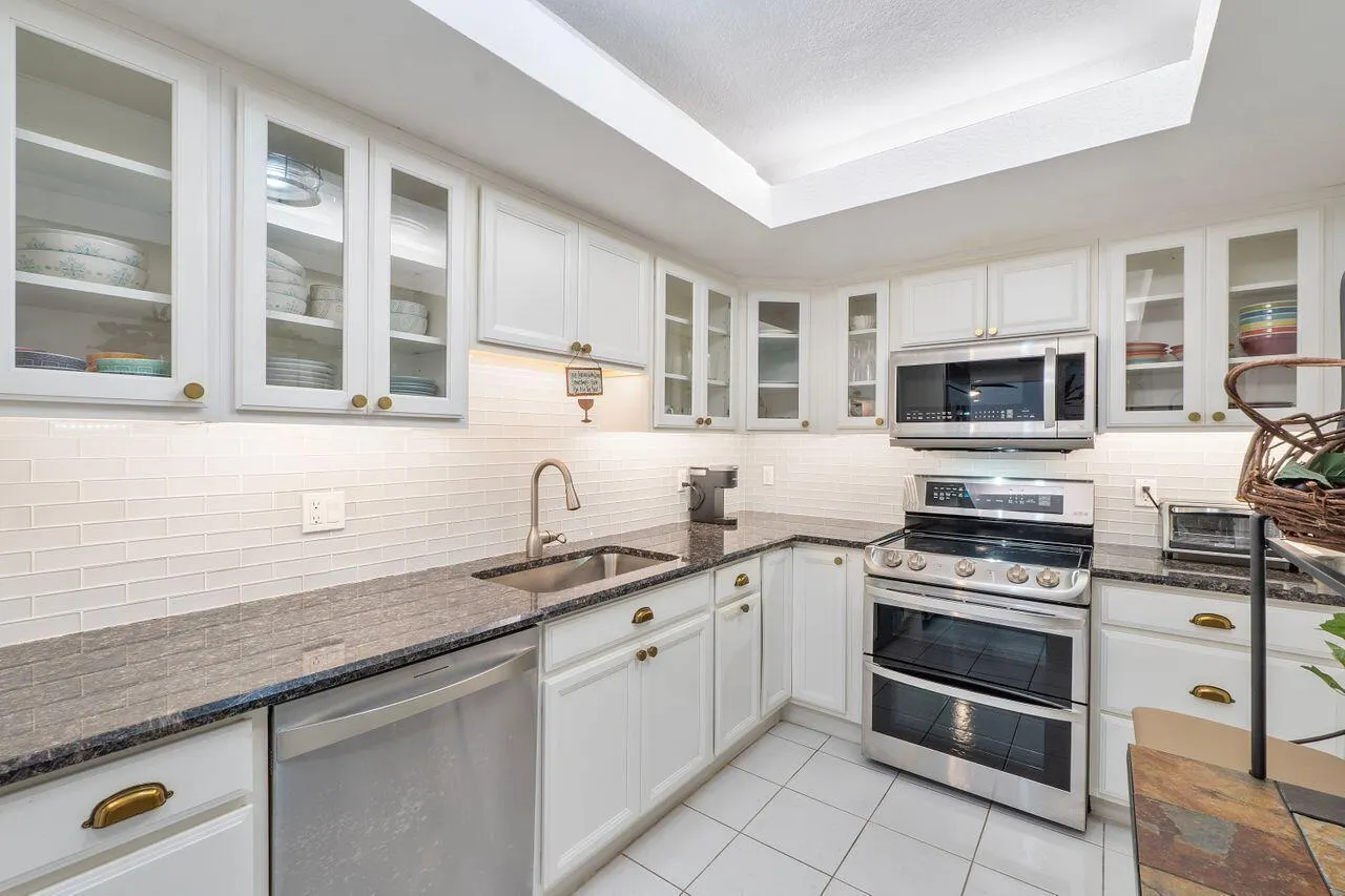 2851 S Ocean Boulevard, #3a
