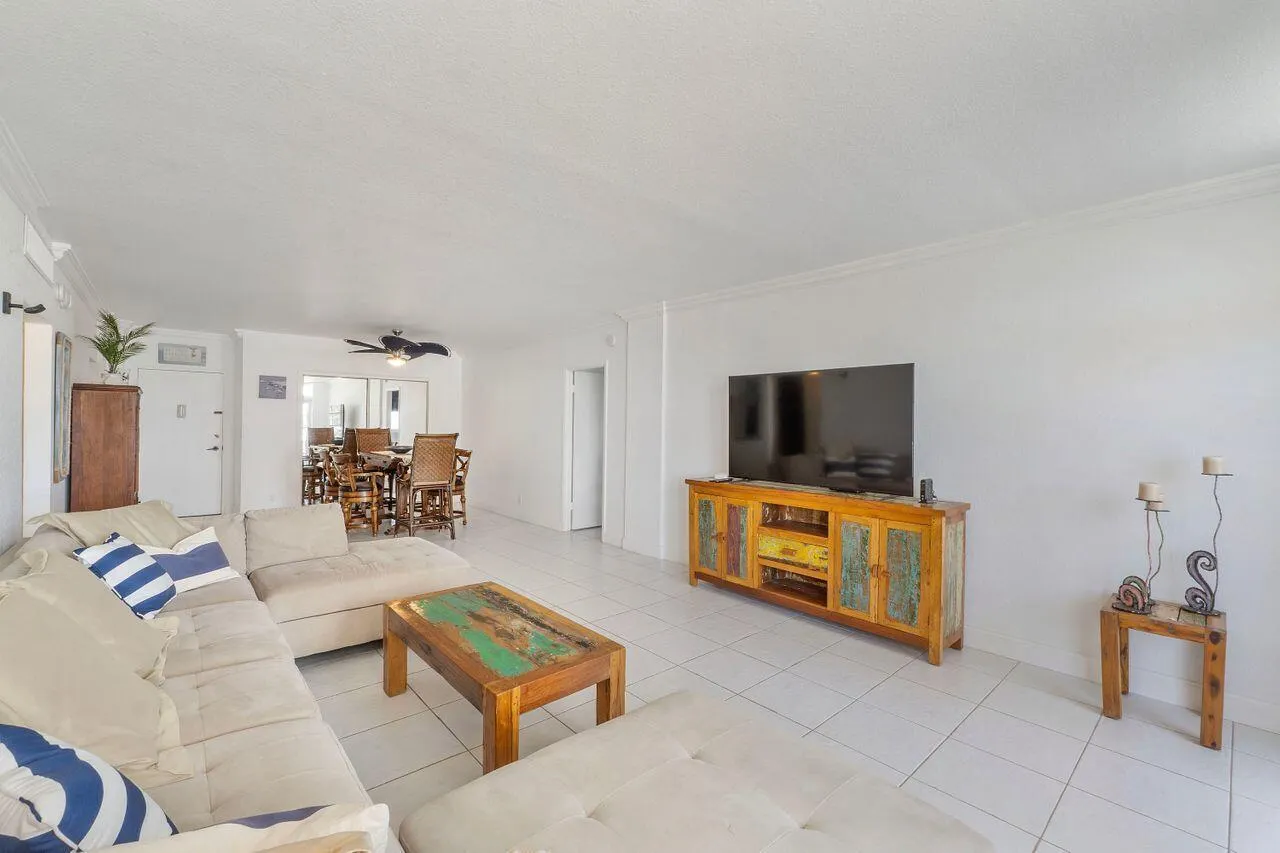 2851 S Ocean Boulevard, #3a