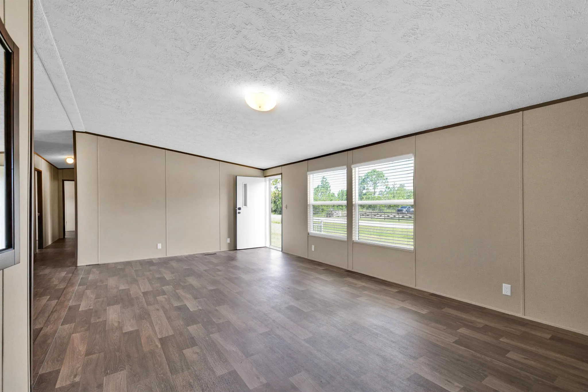 9396 Luna Drive