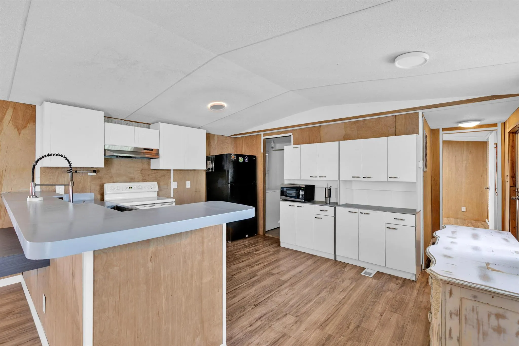 9396 Luna Drive