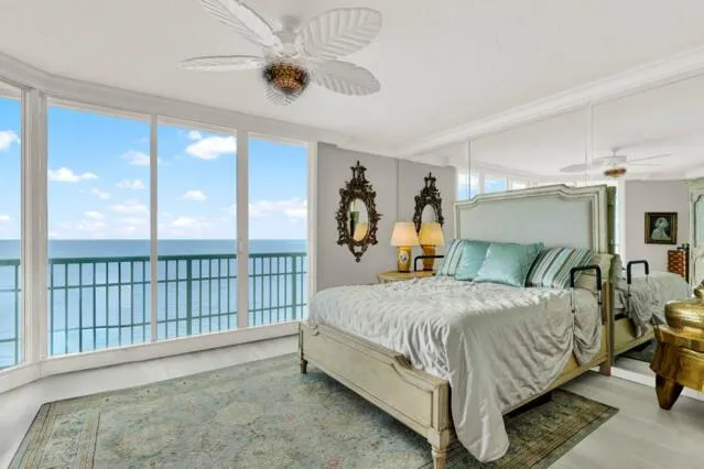 8600 S Ocean Drive, #902