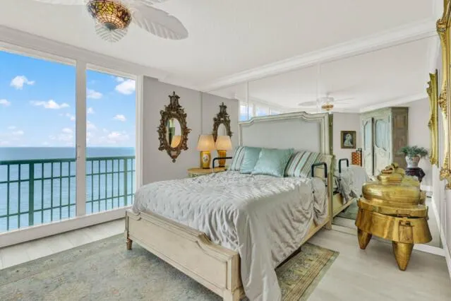 8600 S Ocean Drive, #902