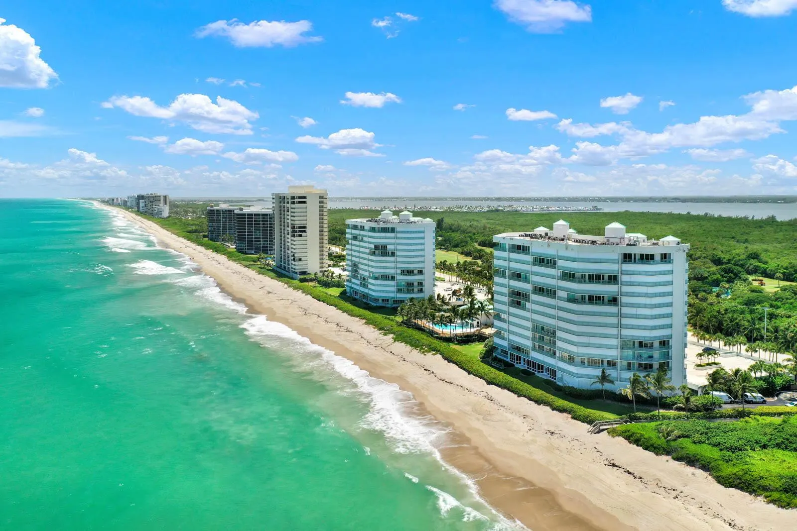 8600 S Ocean Drive, #902