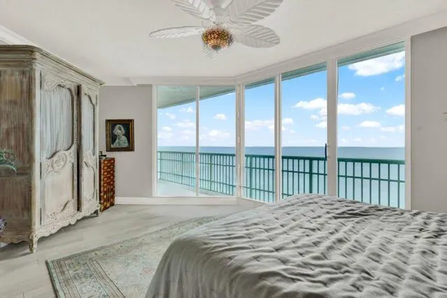 8600 S Ocean Drive, #902