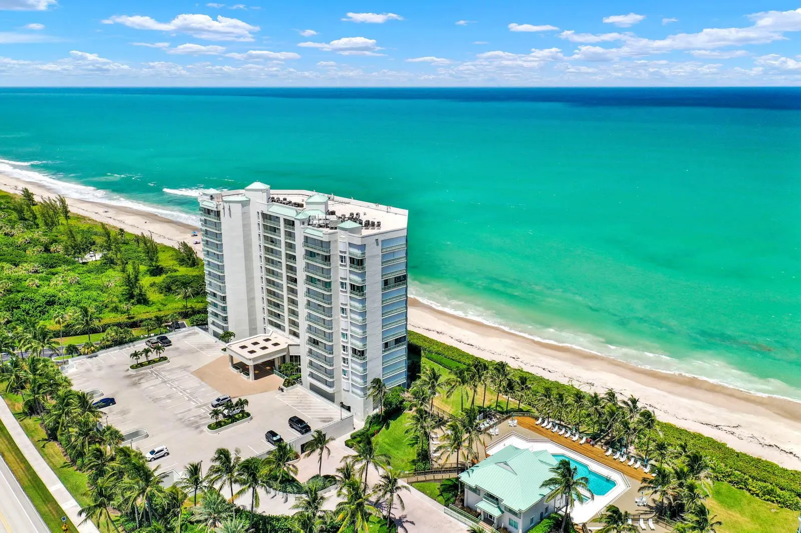 8600 S Ocean Drive, #902