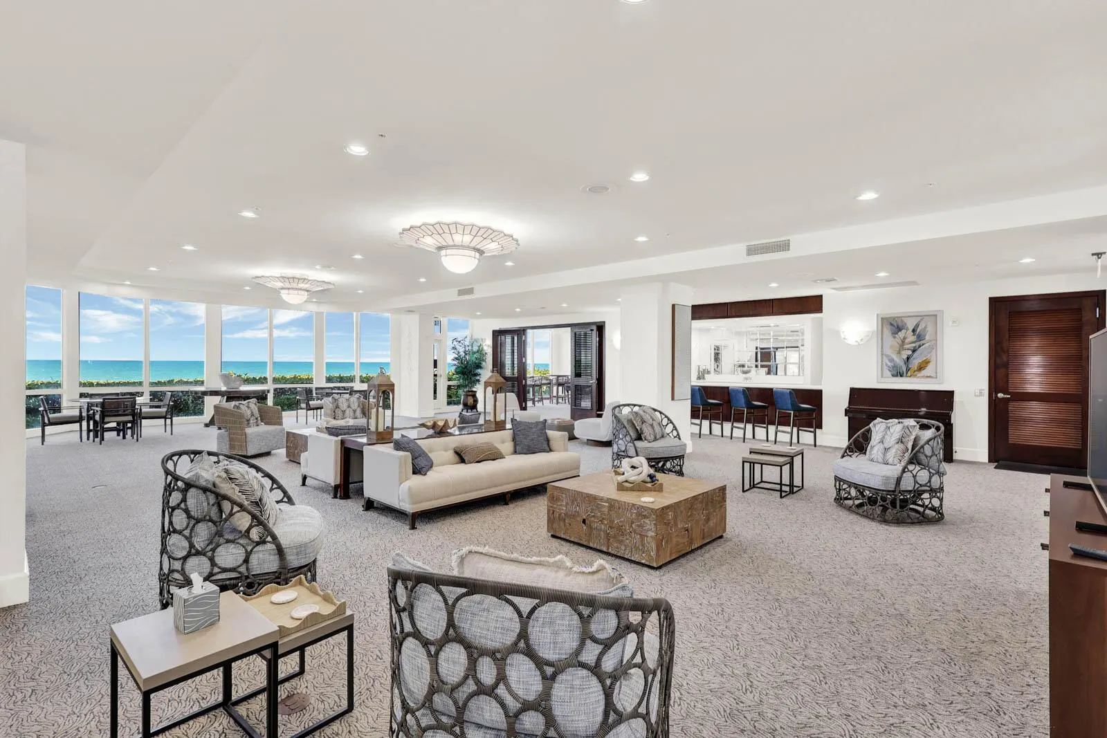 8600 S Ocean Drive, #902