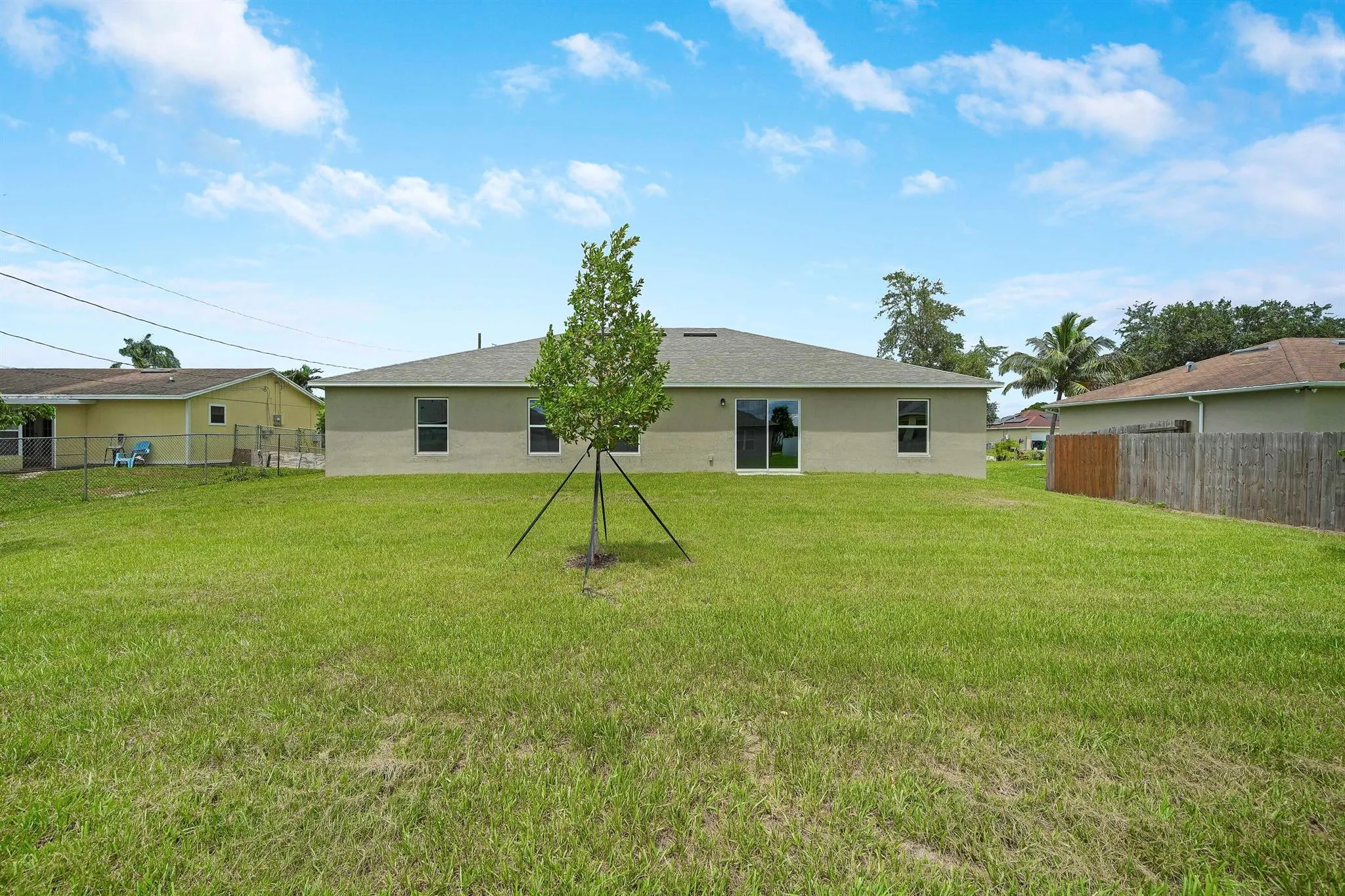438 SW Meadow Terrace