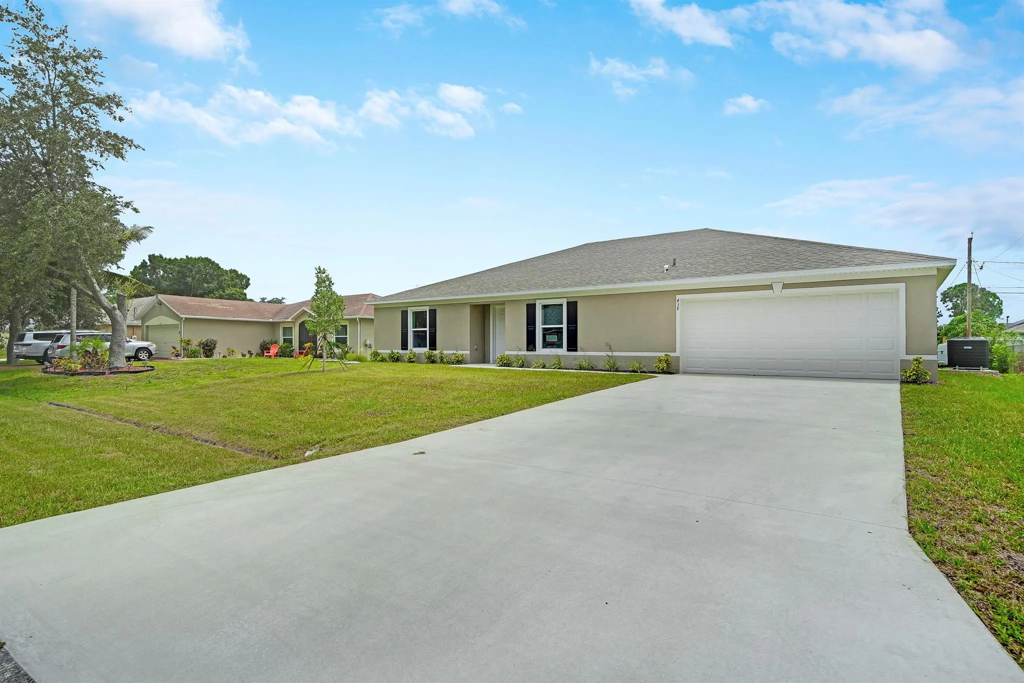 438 SW Meadow Terrace